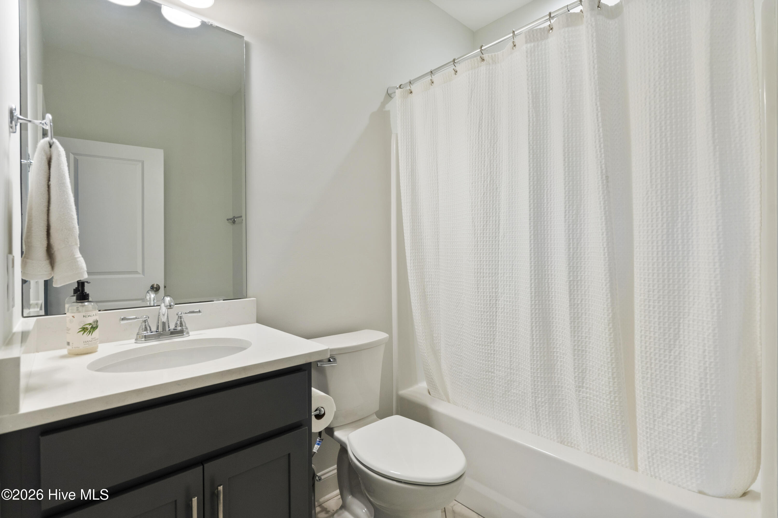 100549659 | Photo 44