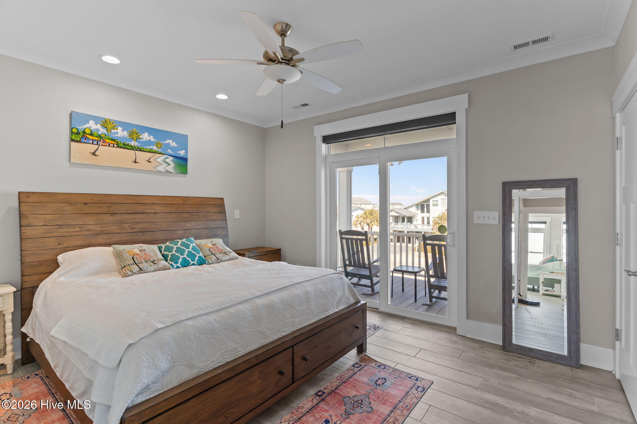 100554272 | Photo 34