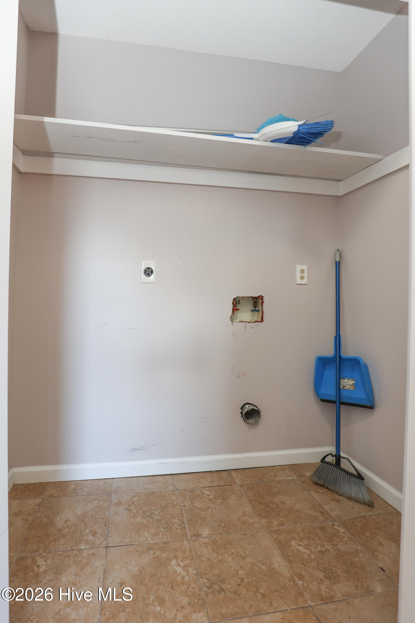 100559249 | Photo 12