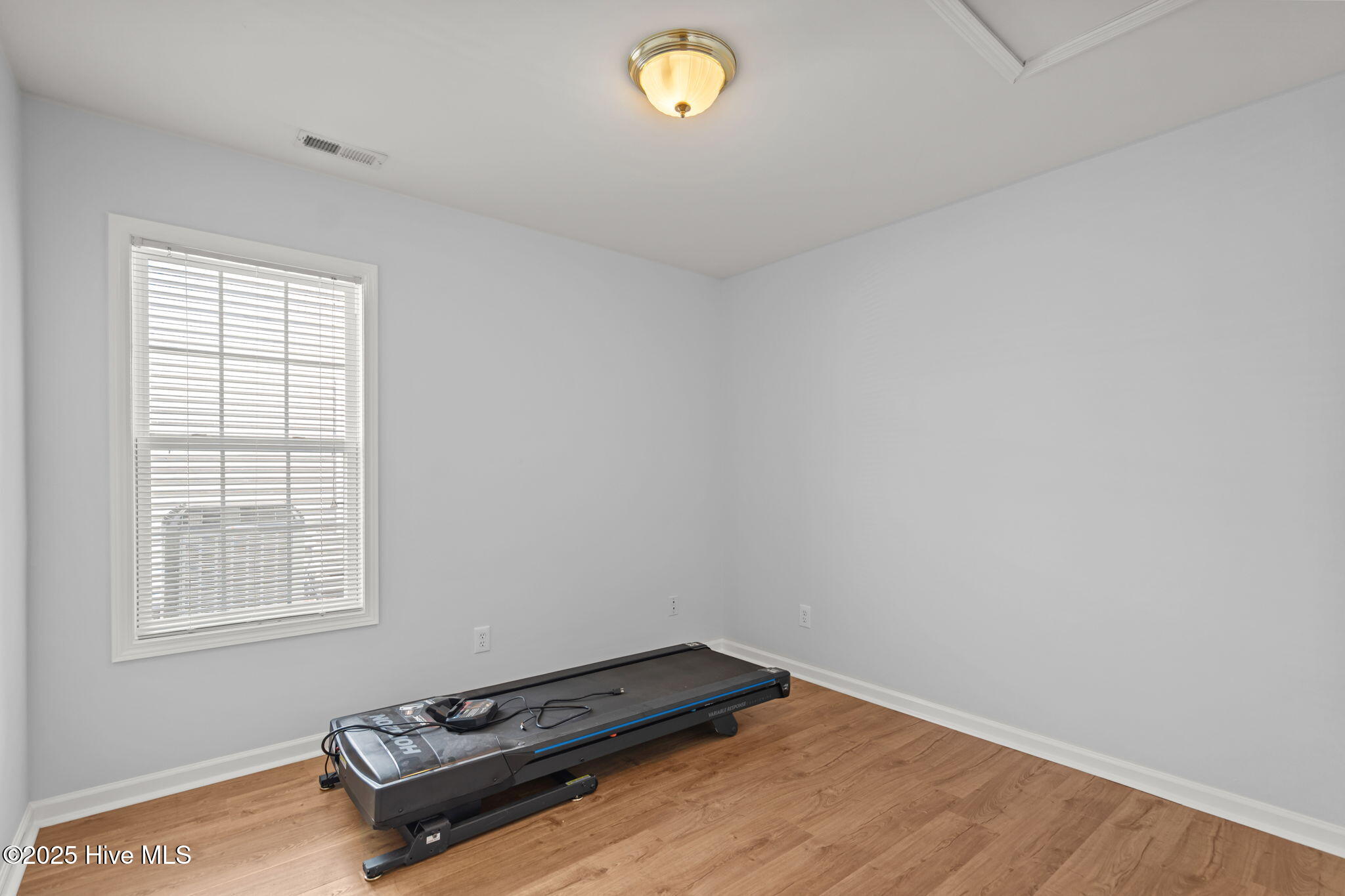 100529967 | Photo 33