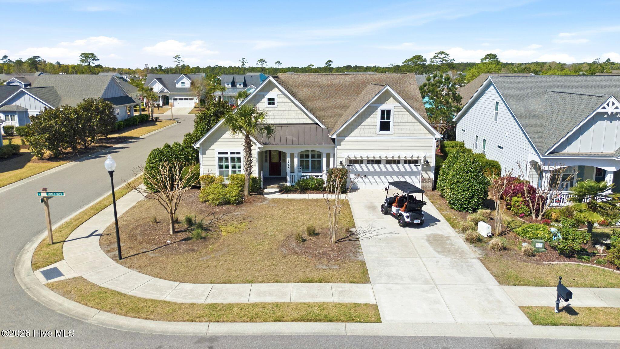 100564306 | Photo 52