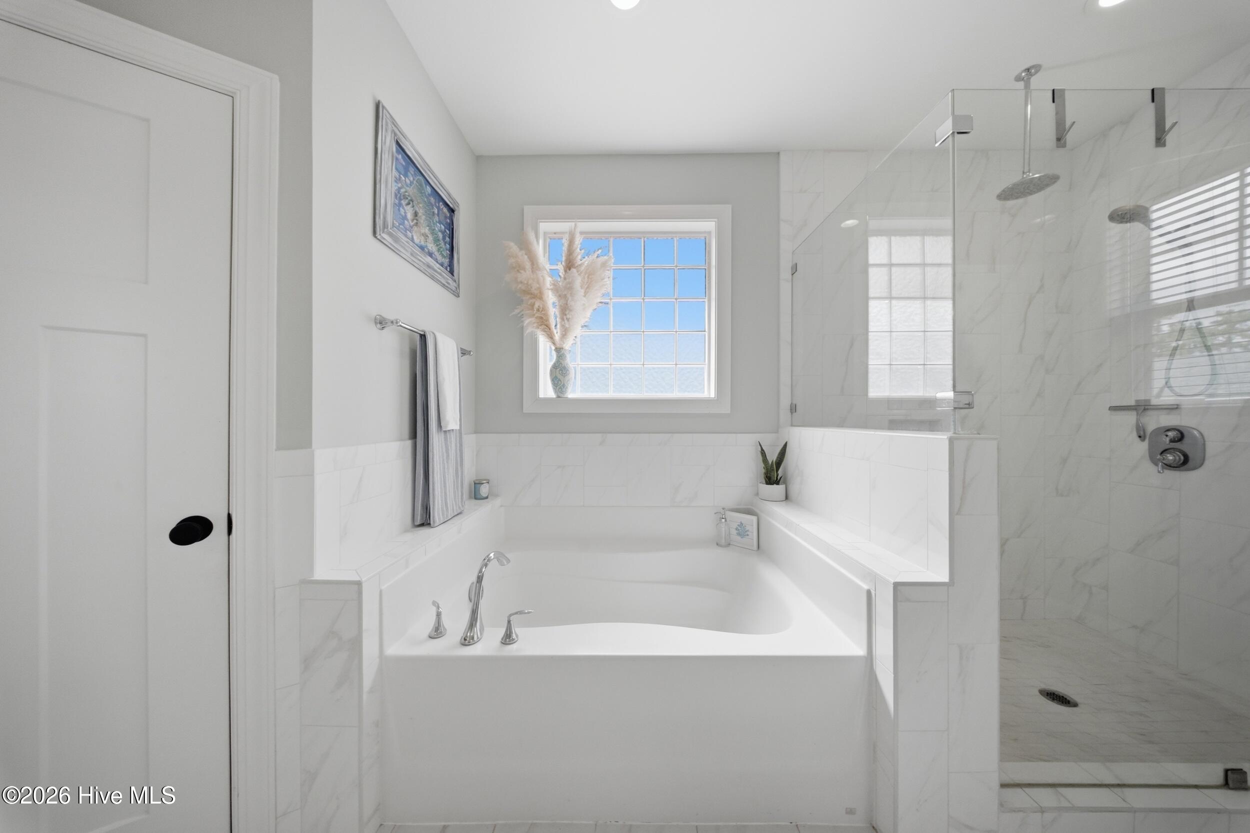 100565388 | Photo 34