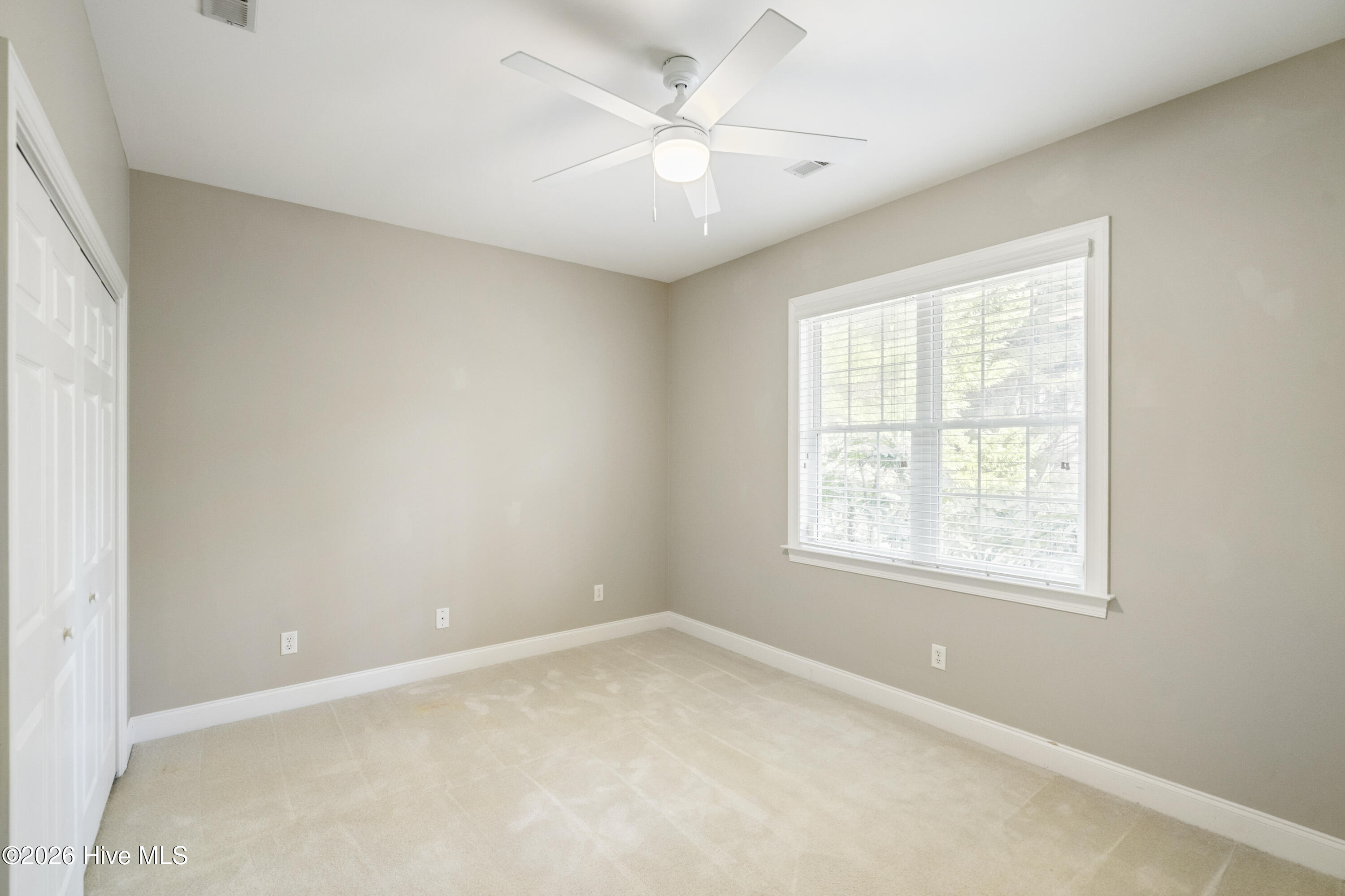 100550705 | Photo 32