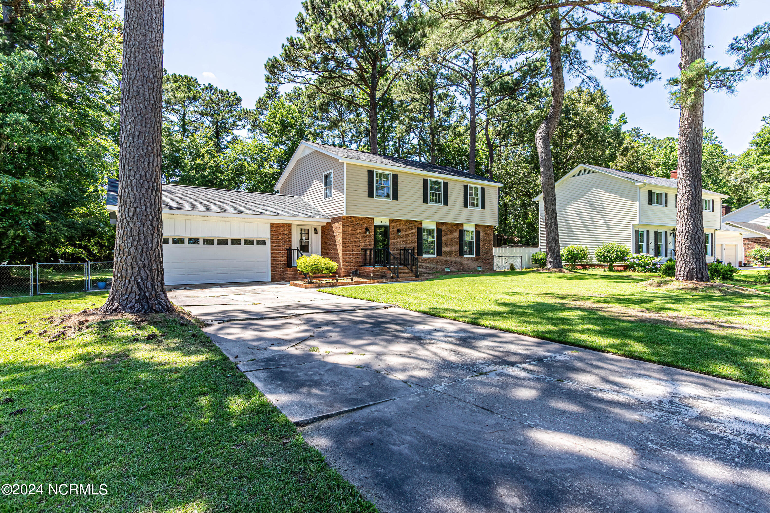 100448019 | Photo 50