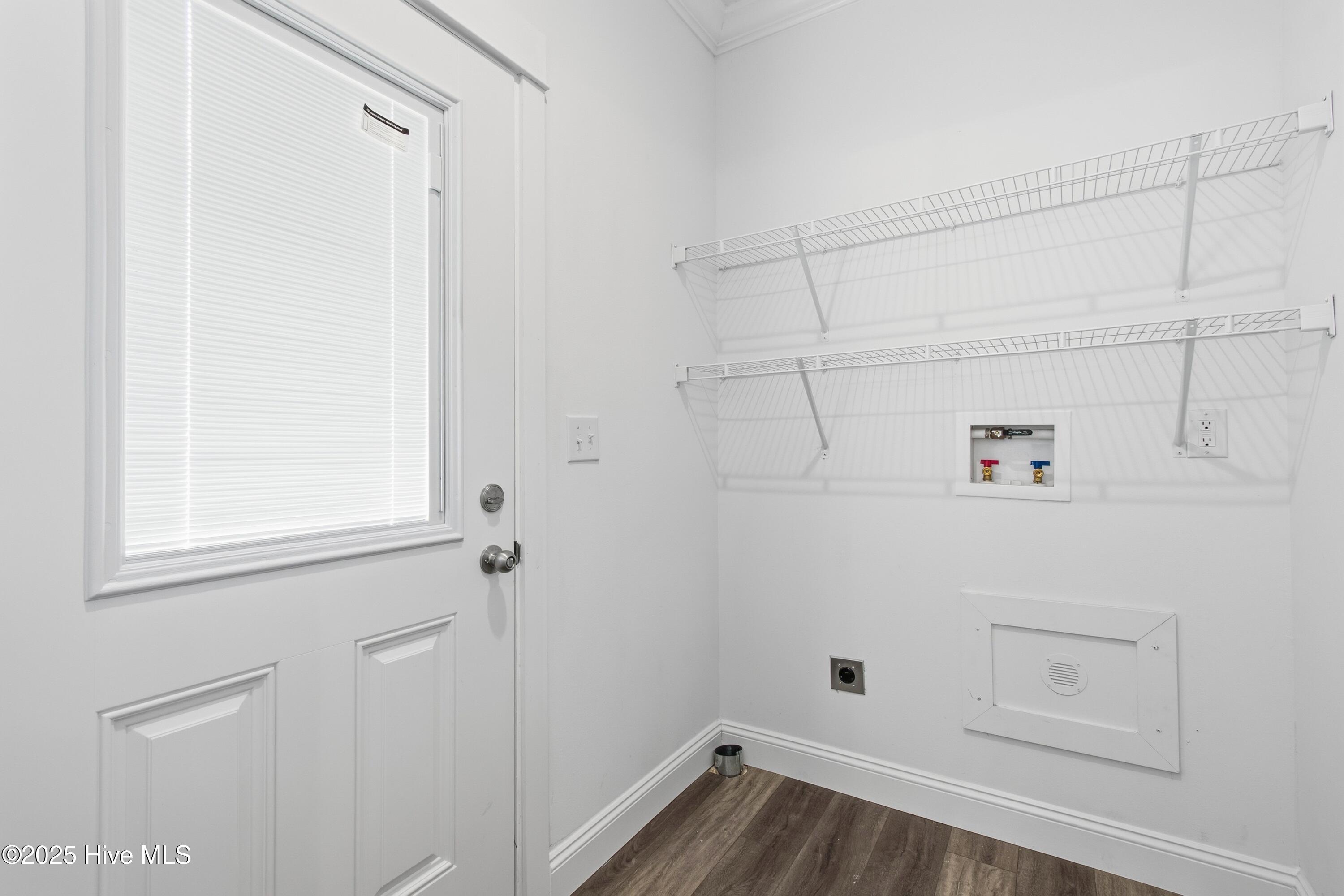 100544573 | Photo 26