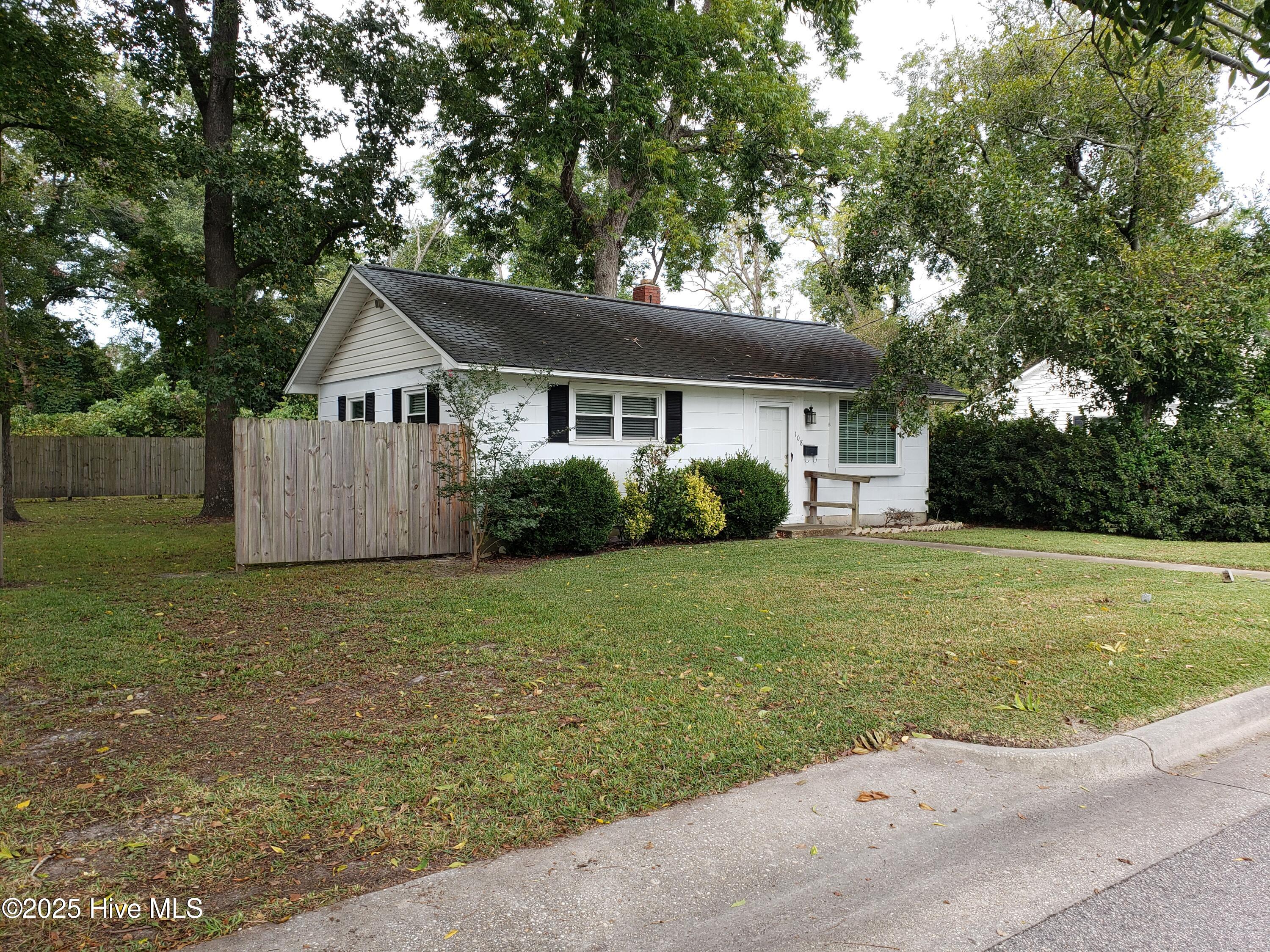 Homes for sale in Whiteville, NC | 108 S Lee St, Whiteville, NC 28472 | MLS# 100517087