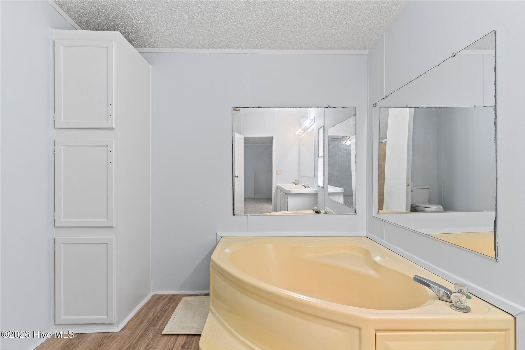 100567568 | Photo 27