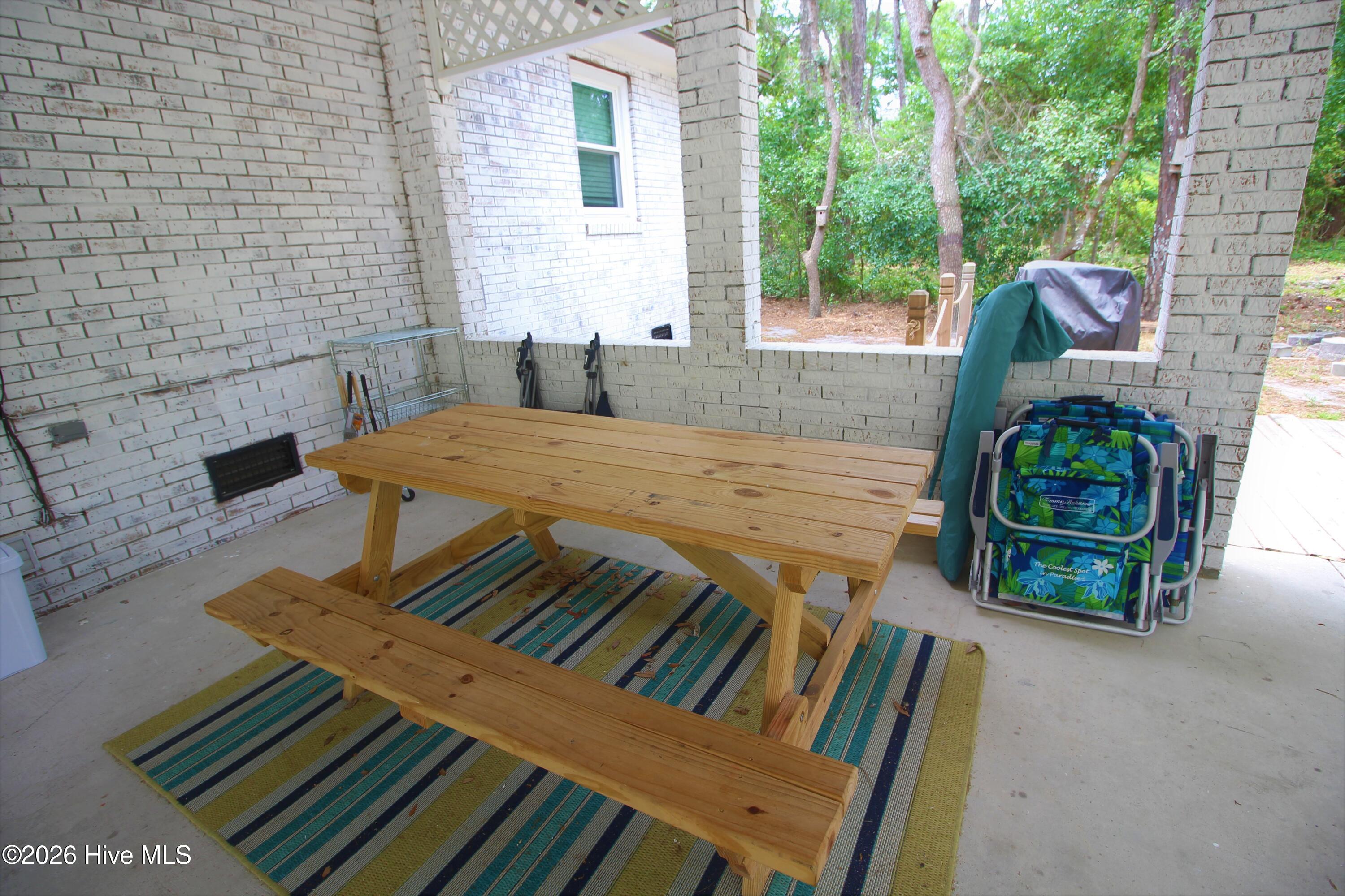 100551214 | Photo 24