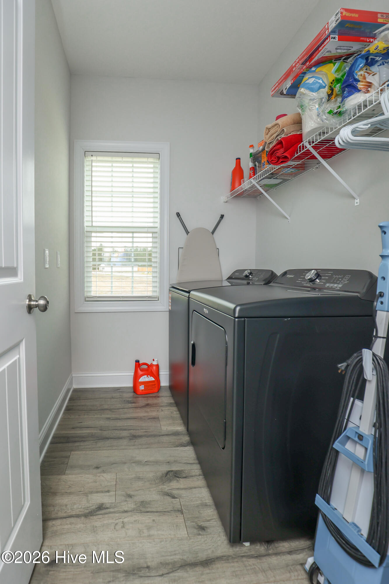 100566791 | Photo 18