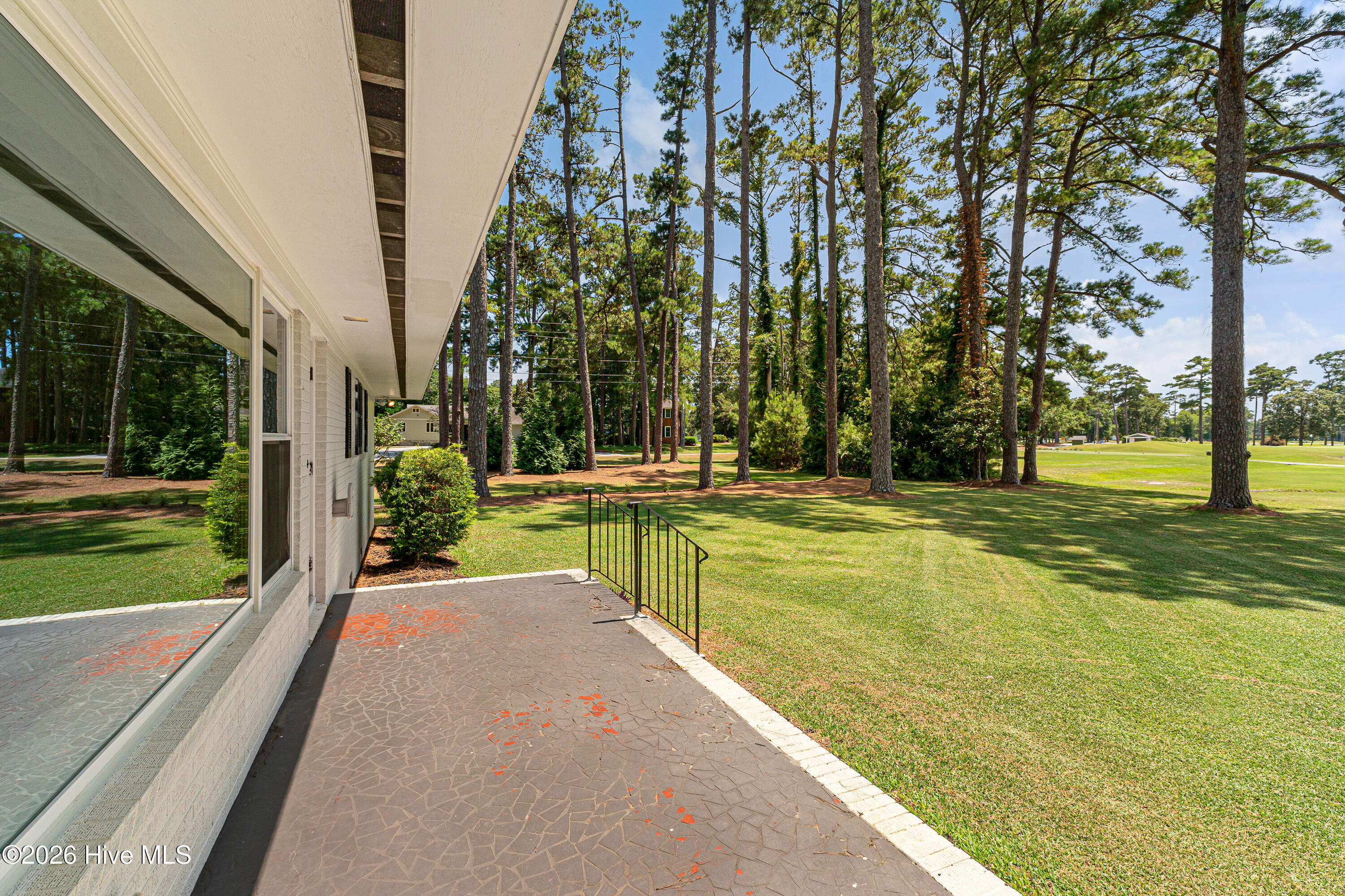1705 River Drive,Morehead City