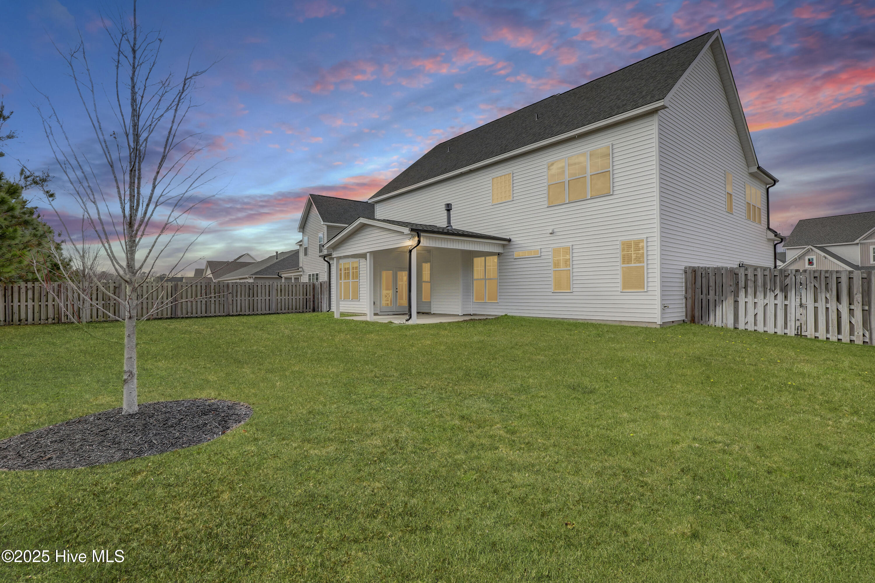 Homes for sale in Hampstead, NC | 102 E Yellow Lois Dr, Hampstead, NC 28443 | MLS# 100545755