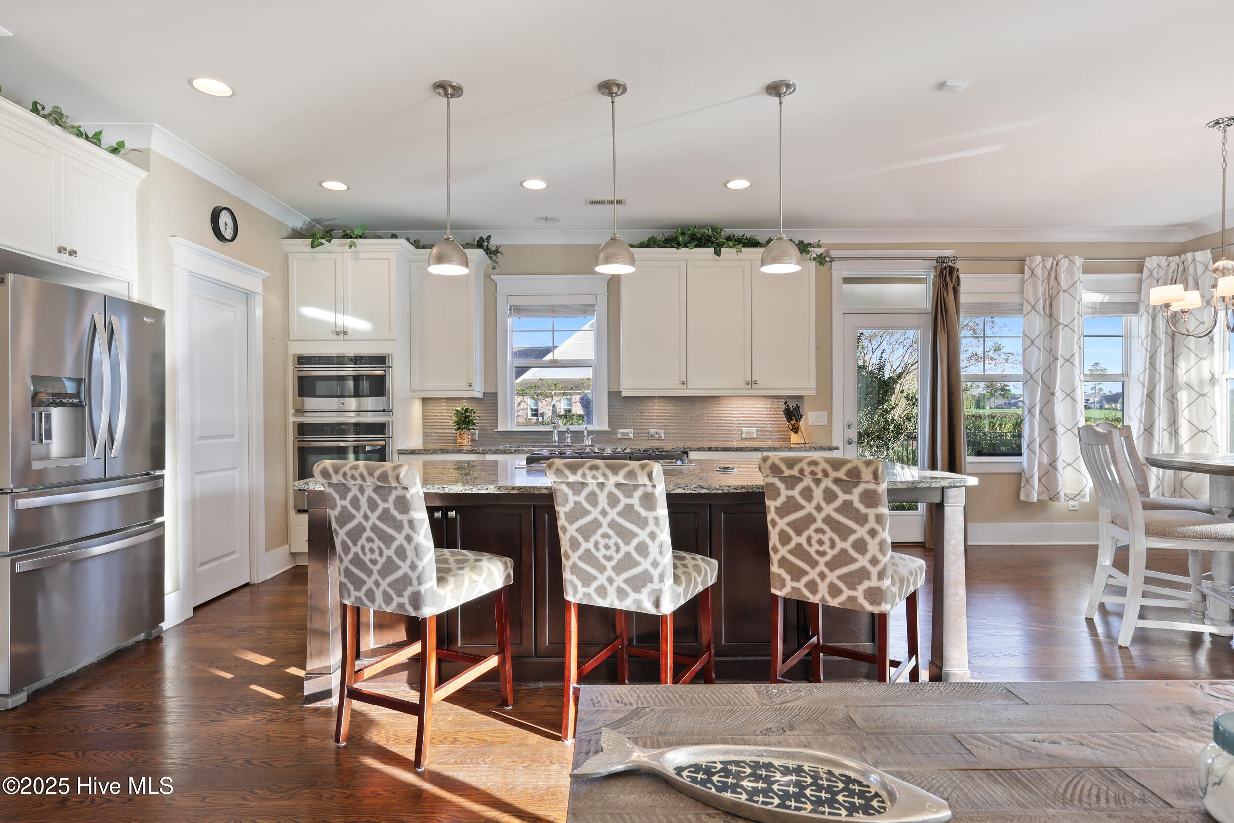 100536655 | Photo 18