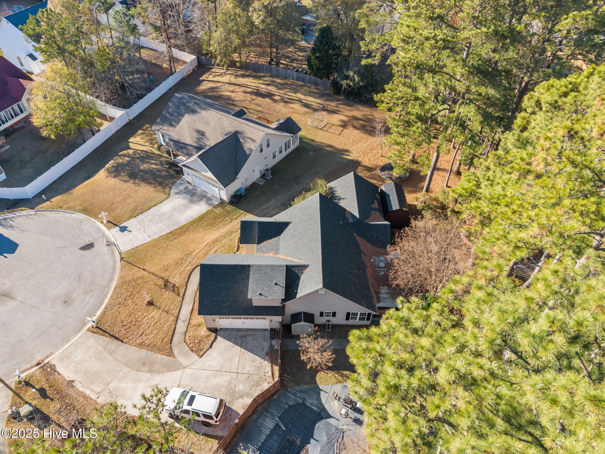 100544873 | Photo 38