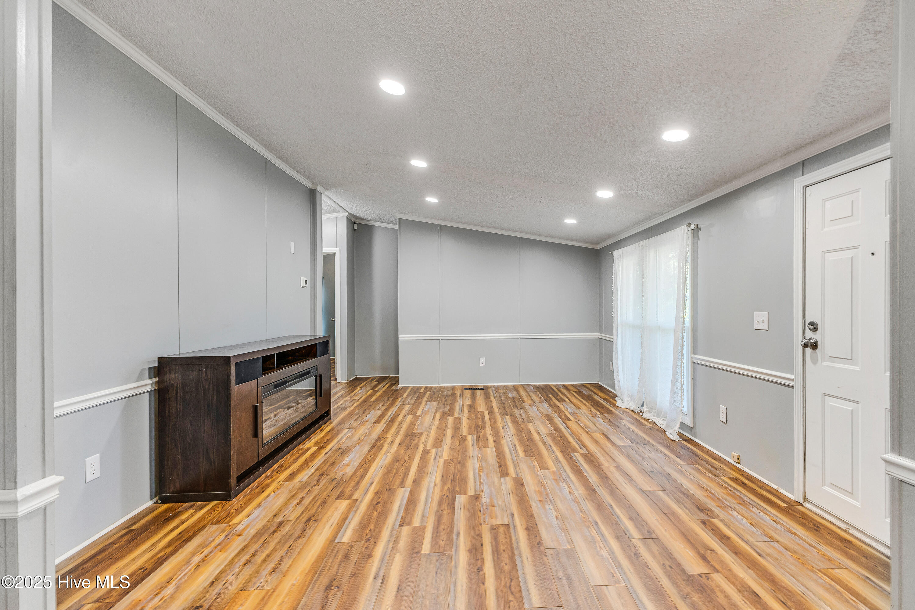 100539839 | Photo 11