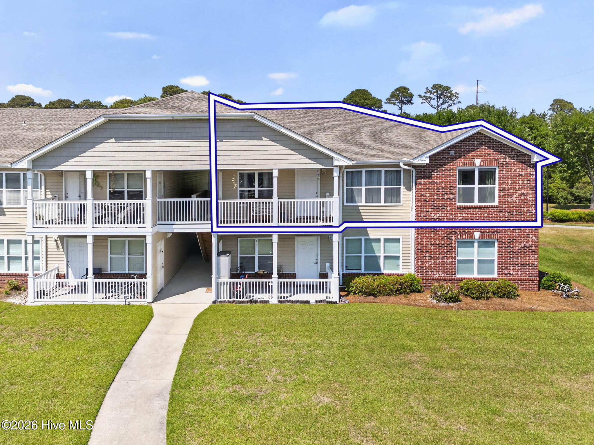 100569095 | Photo 23