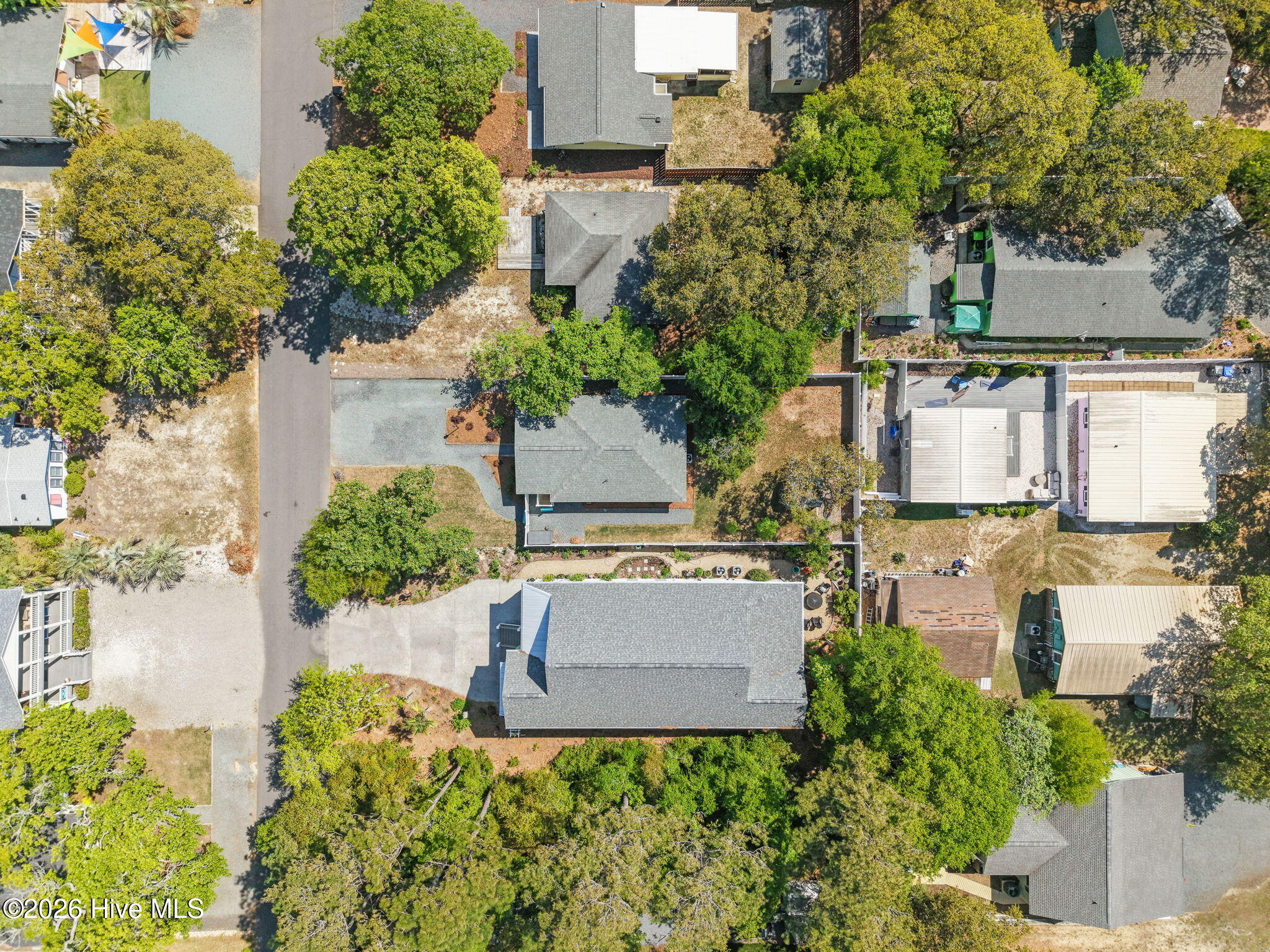 100568132 | Photo 37