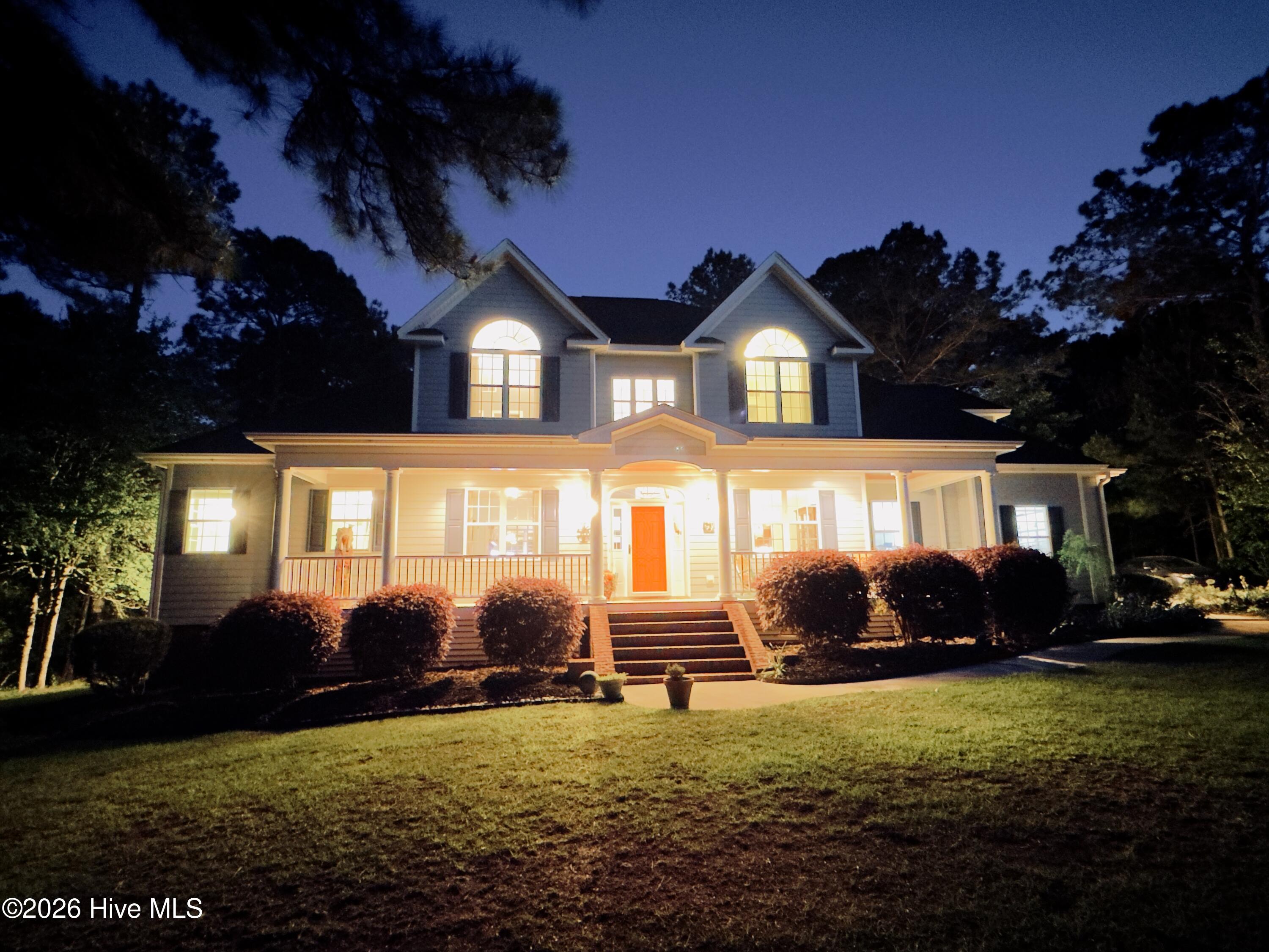 100568961 | Photo 101