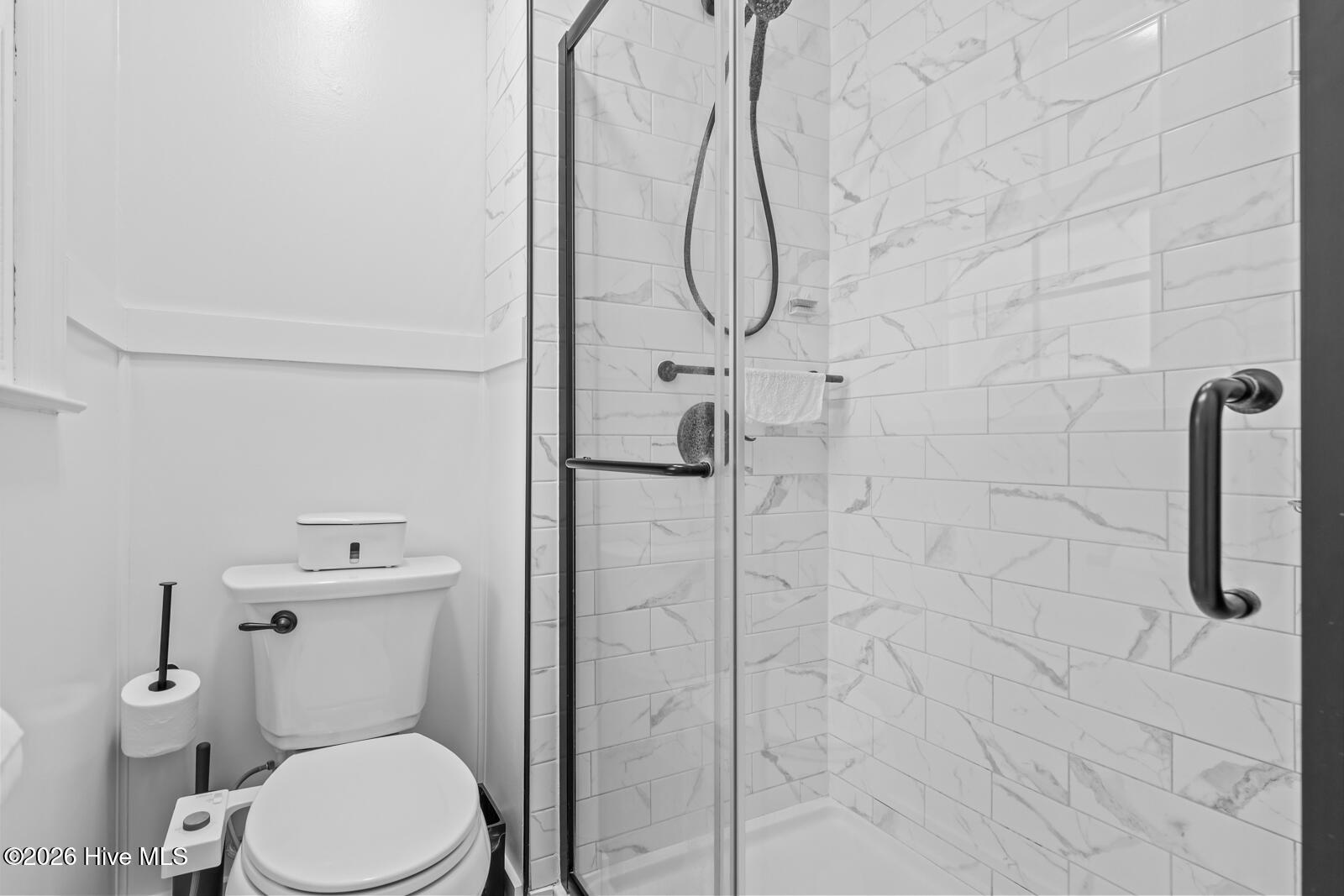 100569871 | Photo 45