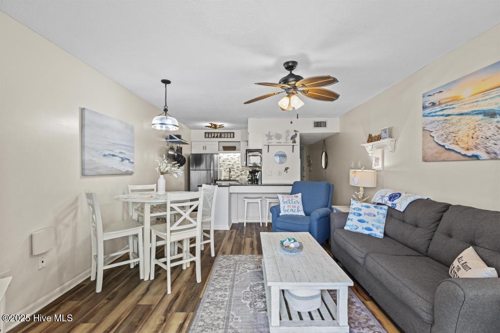 100537393 | Photo 10