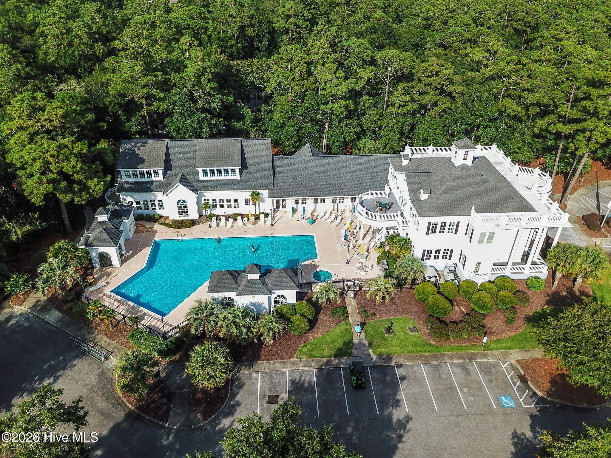 100562202 | Photo 25