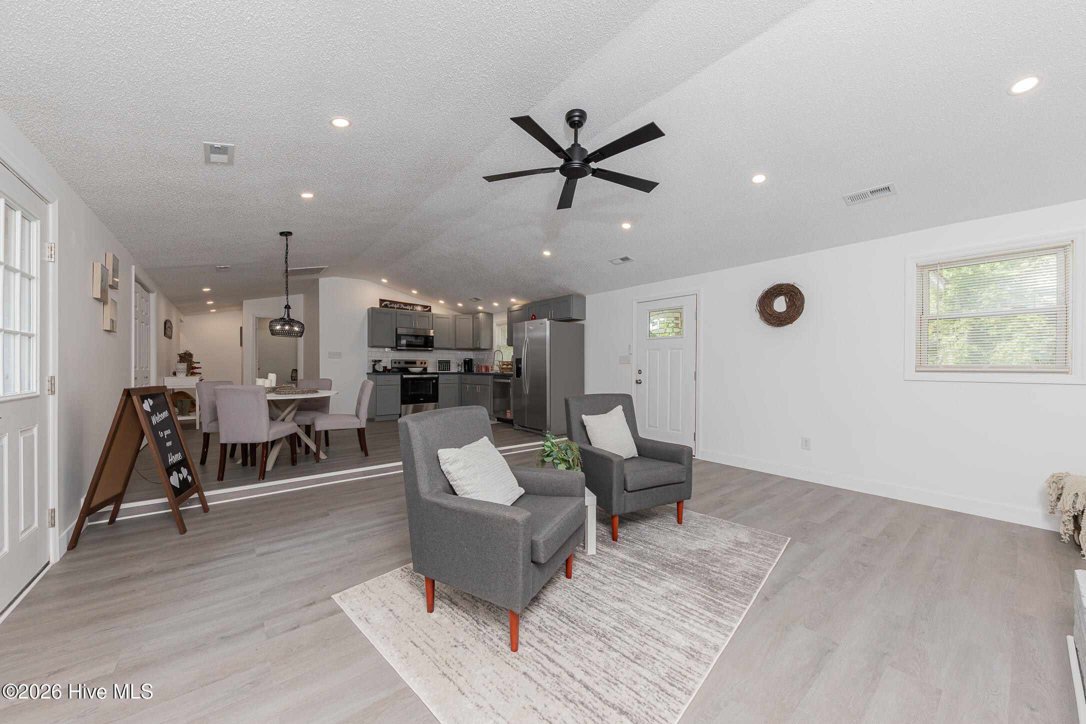 175 Peninsula Manor Road,Hubert