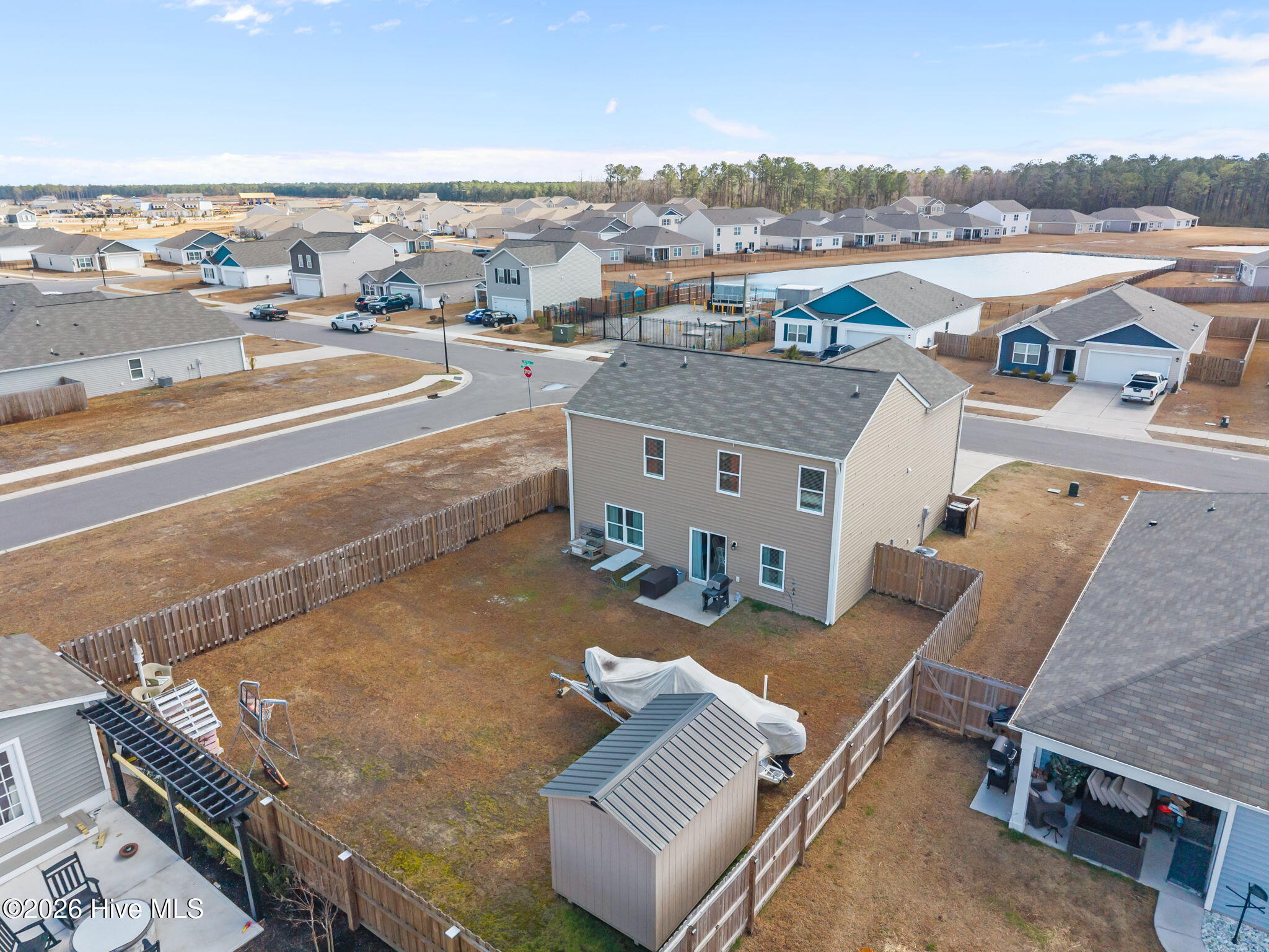 100554763 | Photo 51