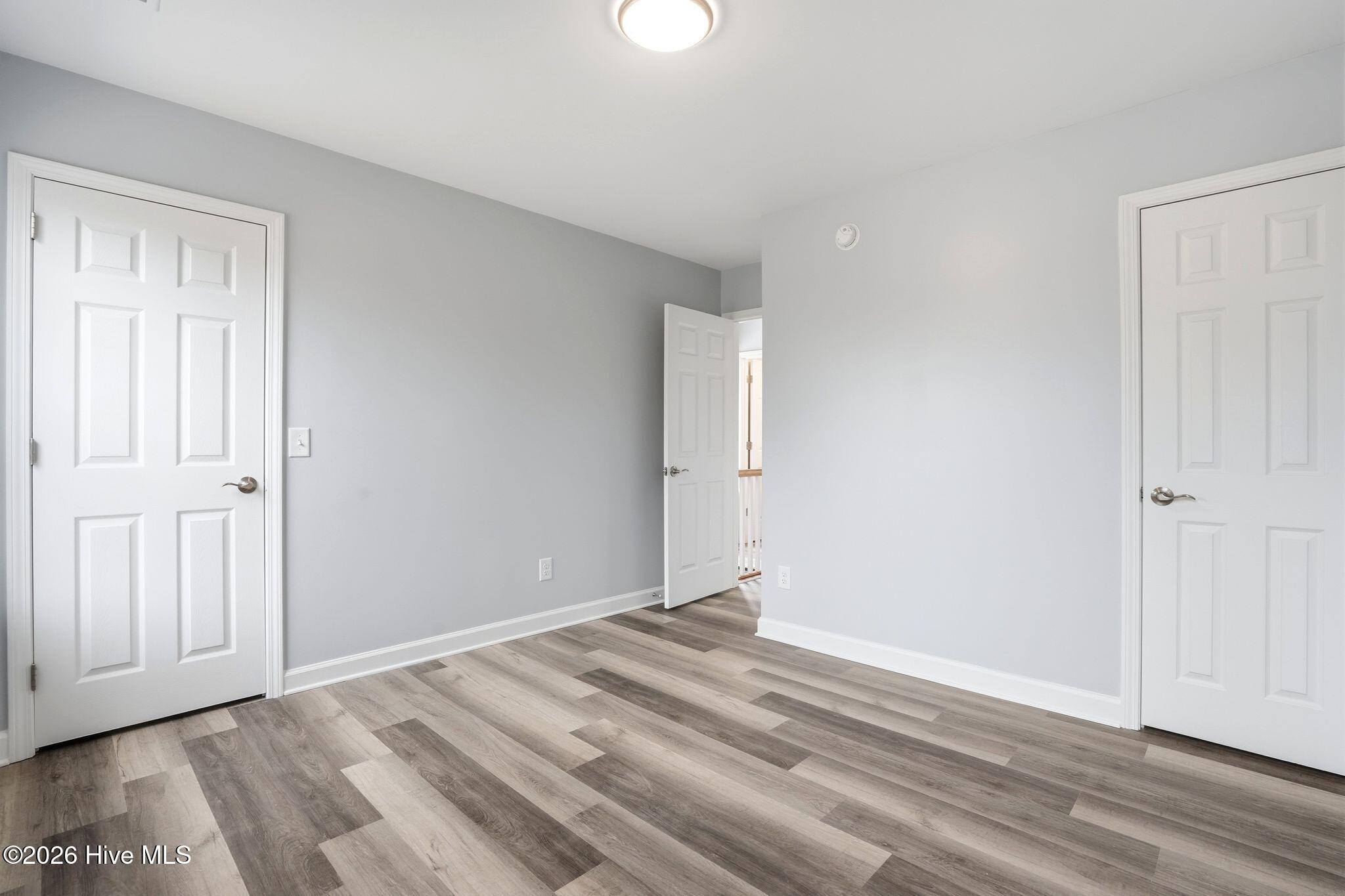 100557093 | Photo 41