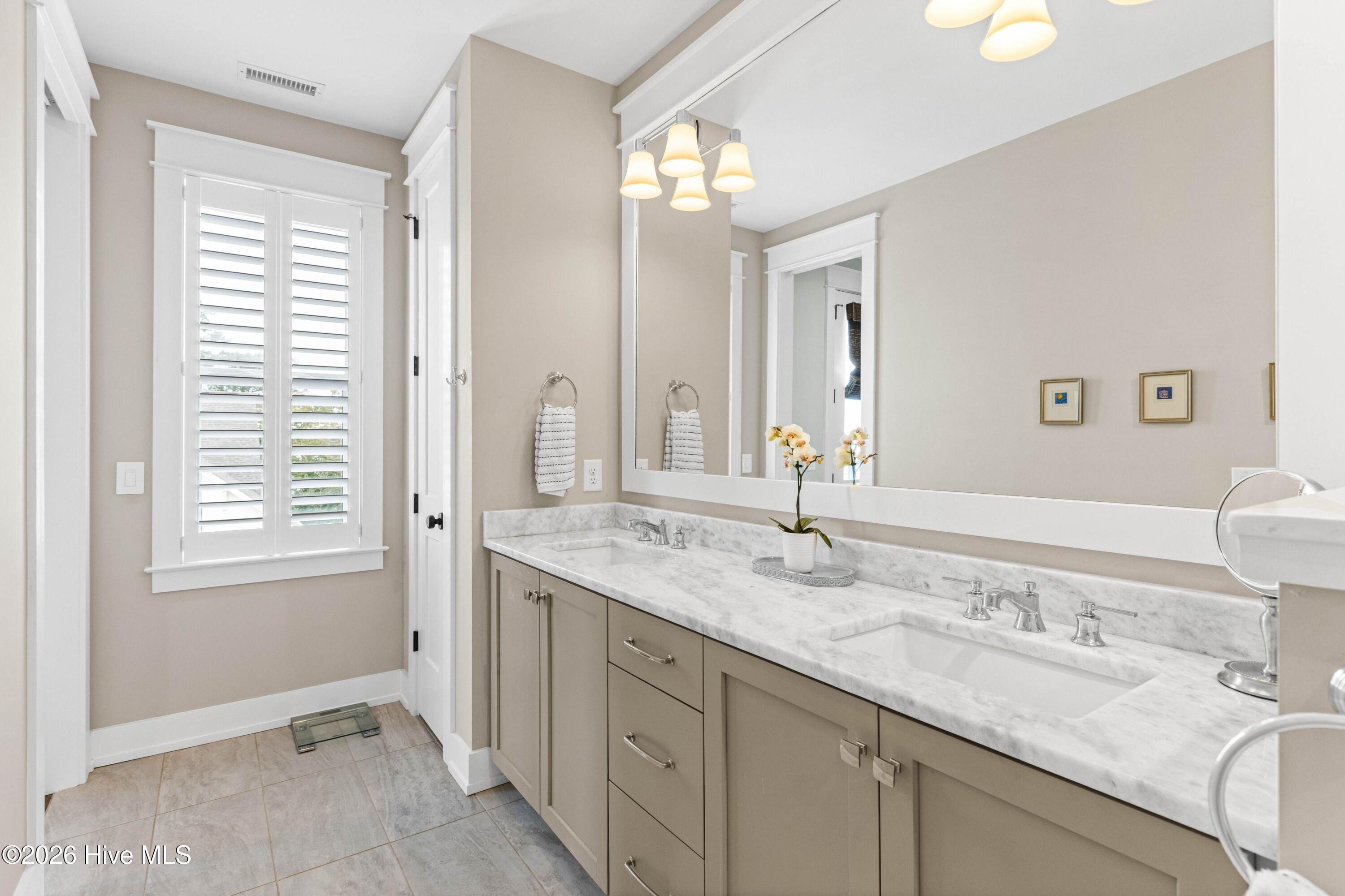 100556500 | Photo 26