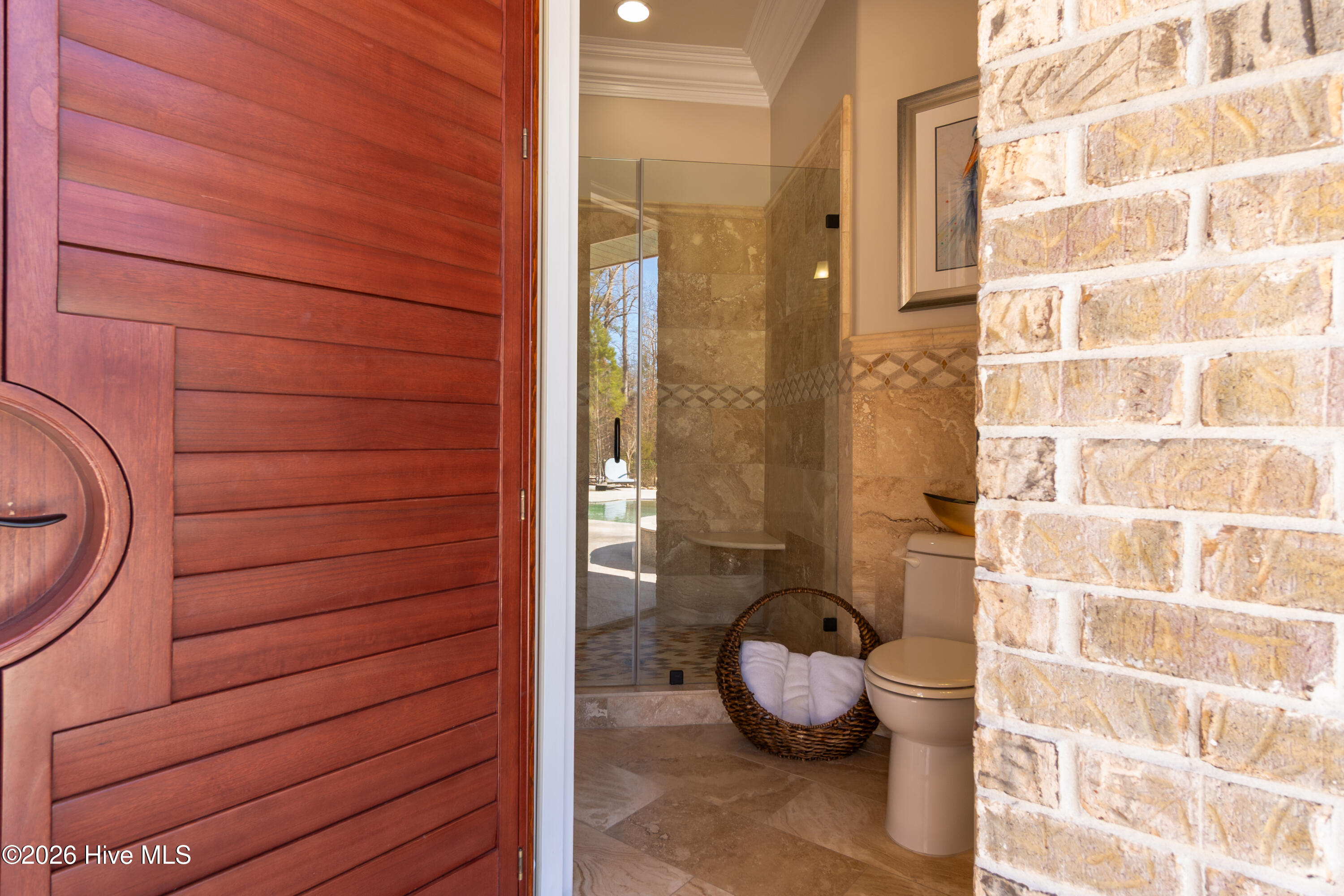 100550947 | Photo 116