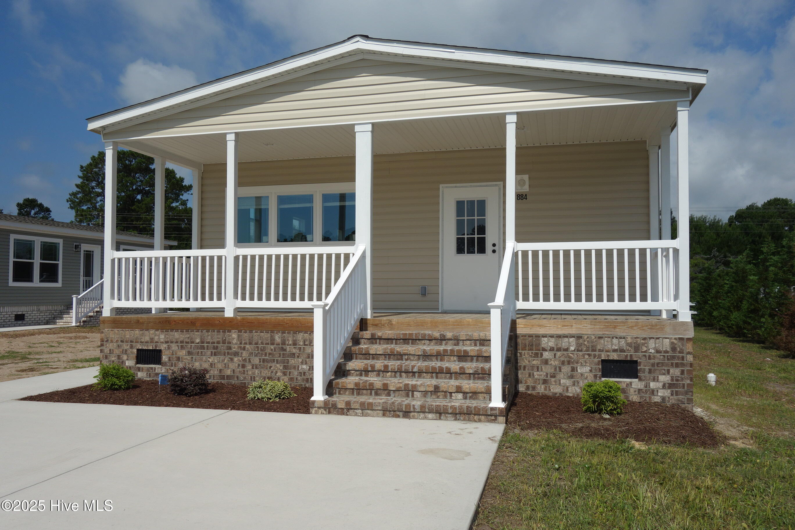 100515630 | Photo 19