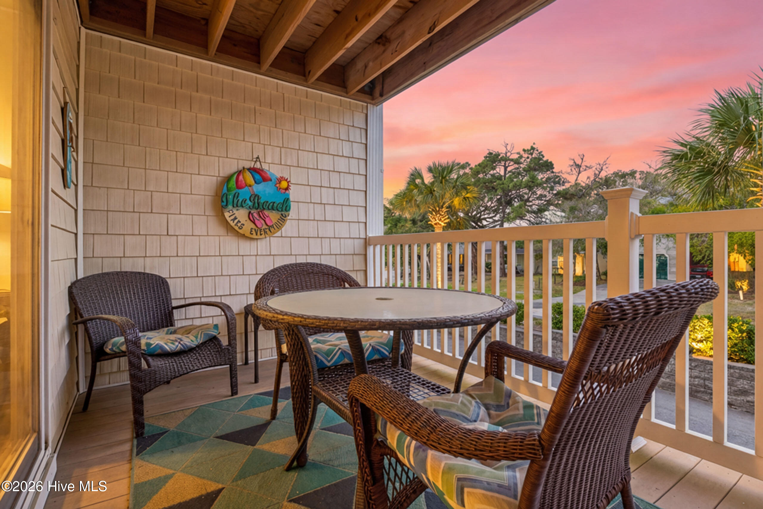 100563850 | Photo 20