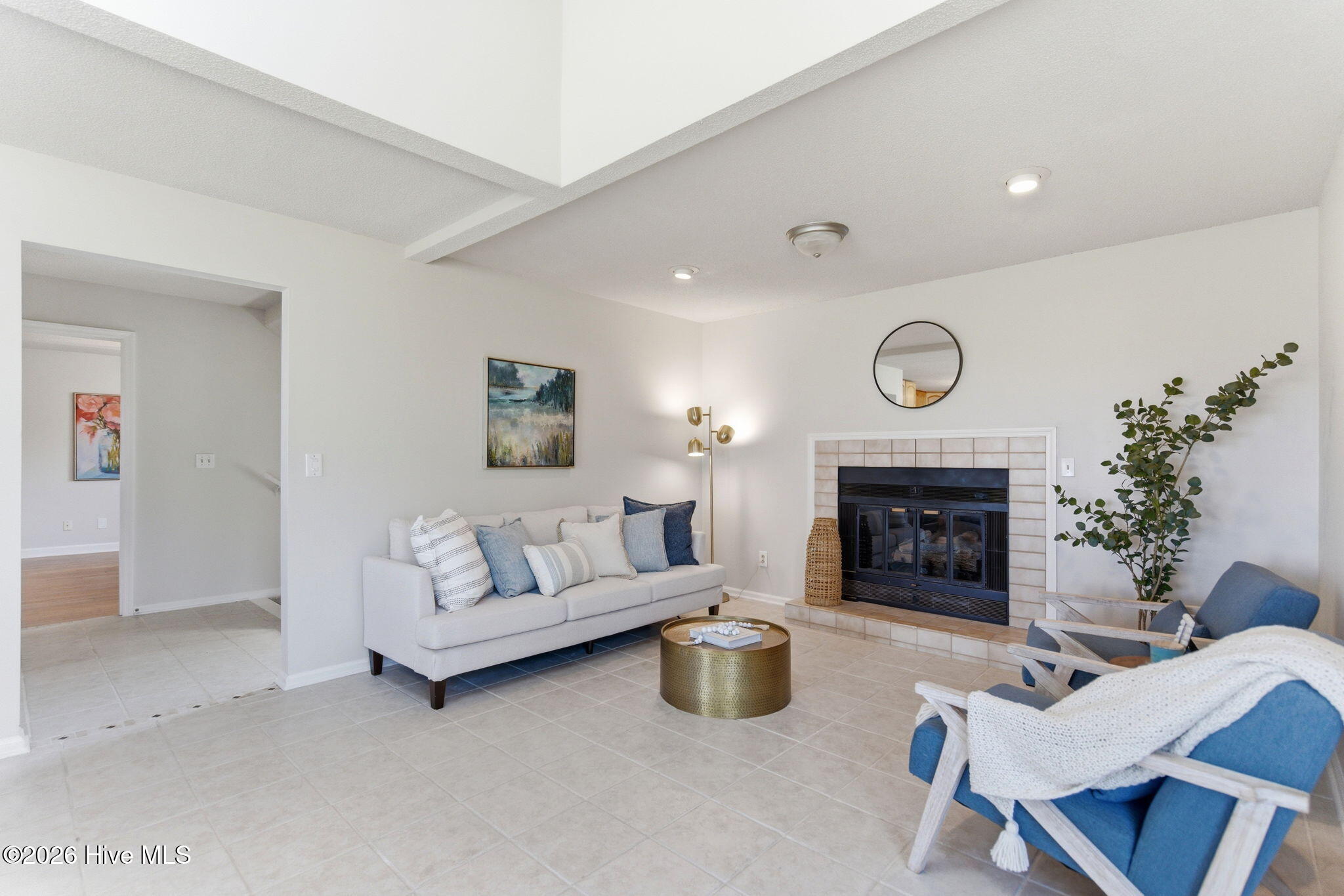 100569550 | Photo 28