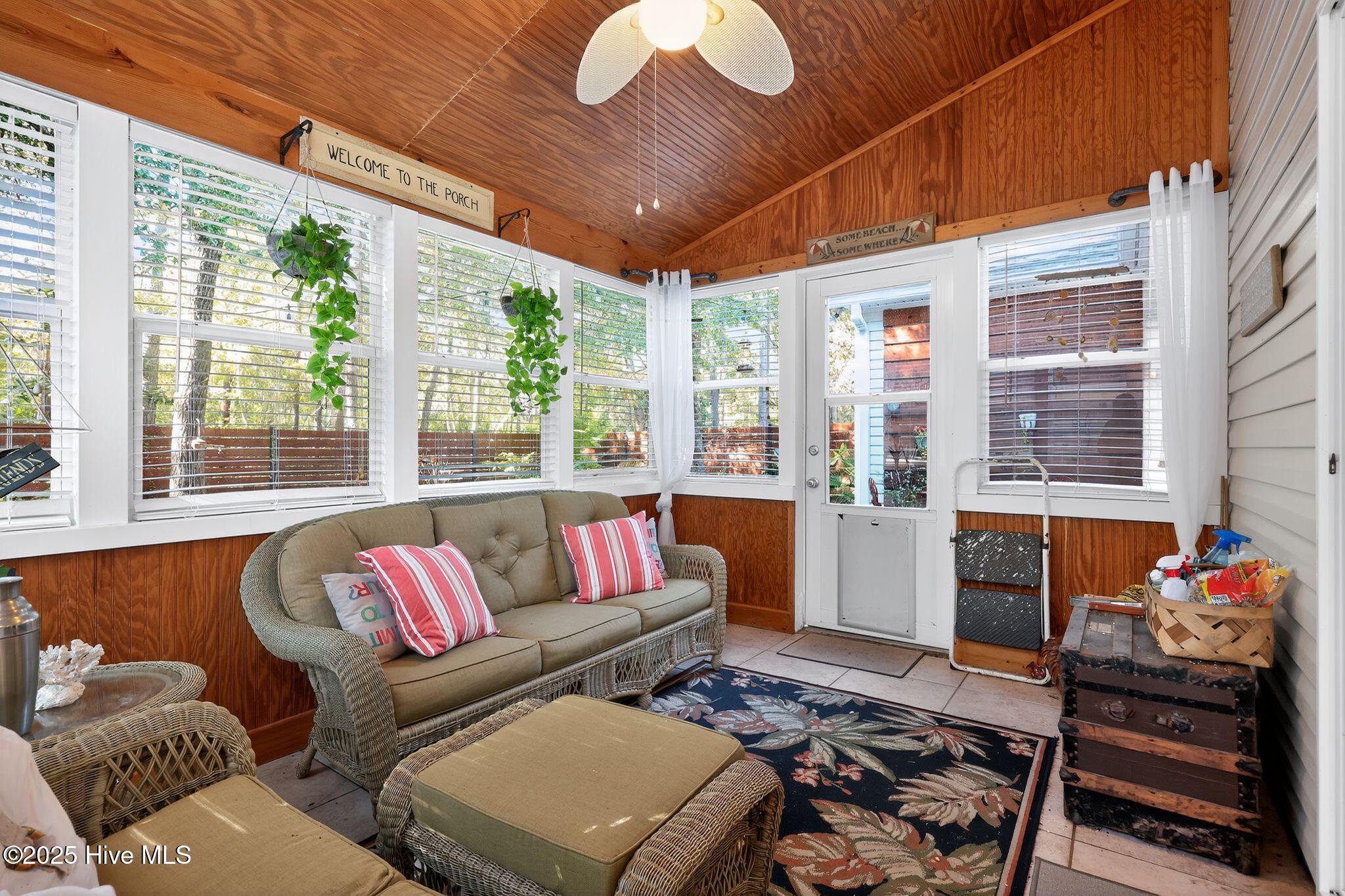 100539359 | Photo 26