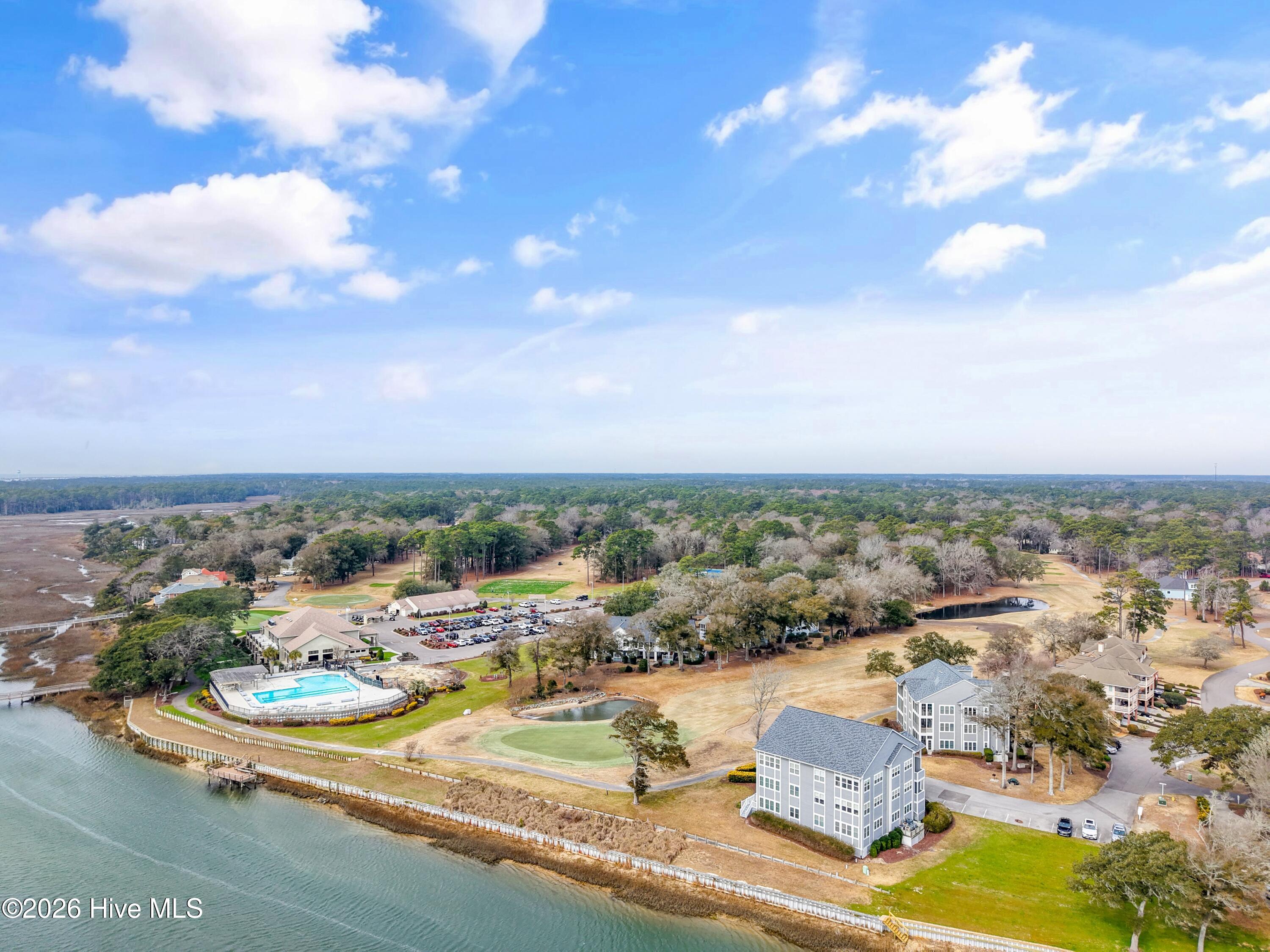 100557427 | Photo 89