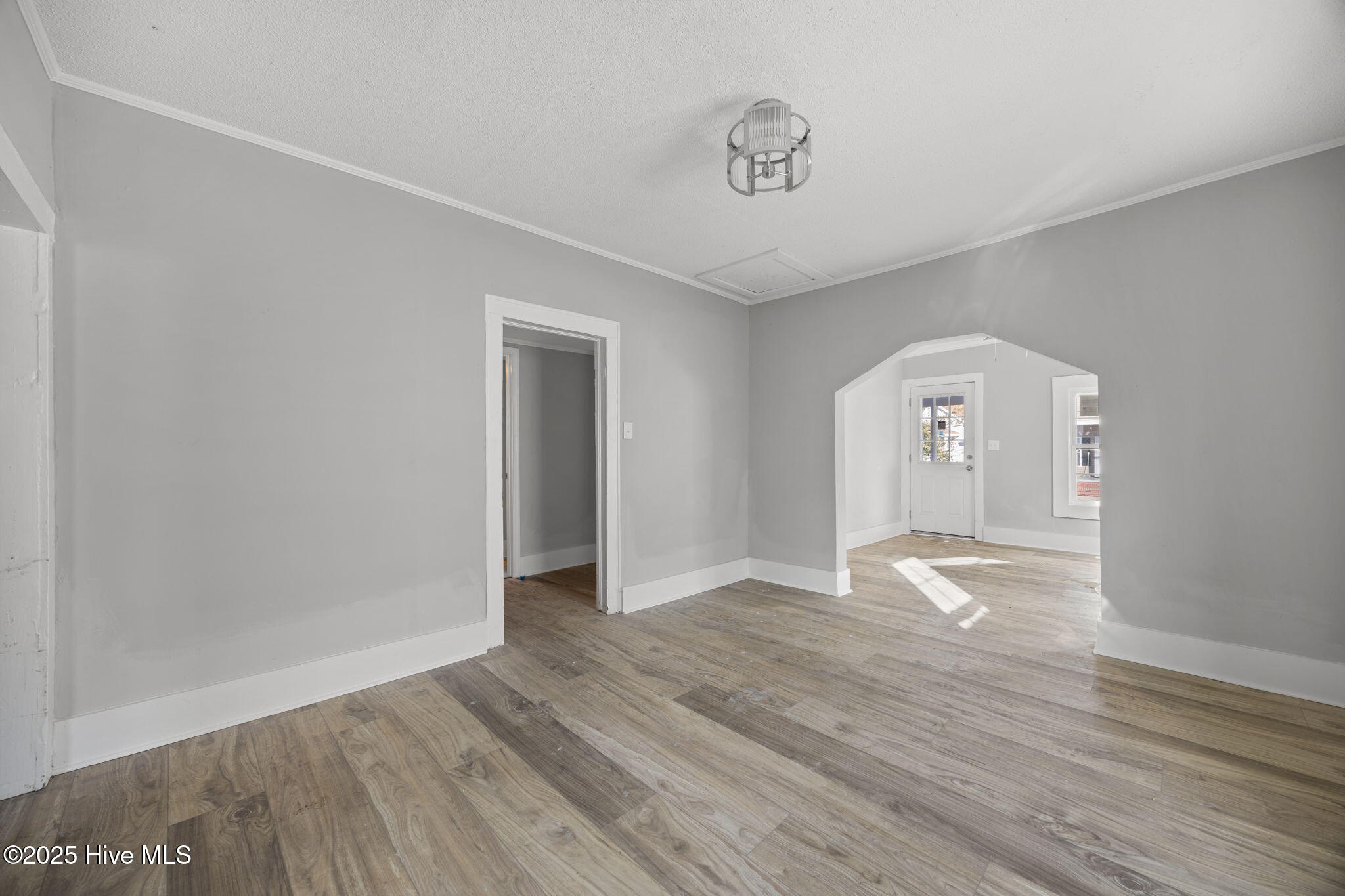 100545676 | Photo 19