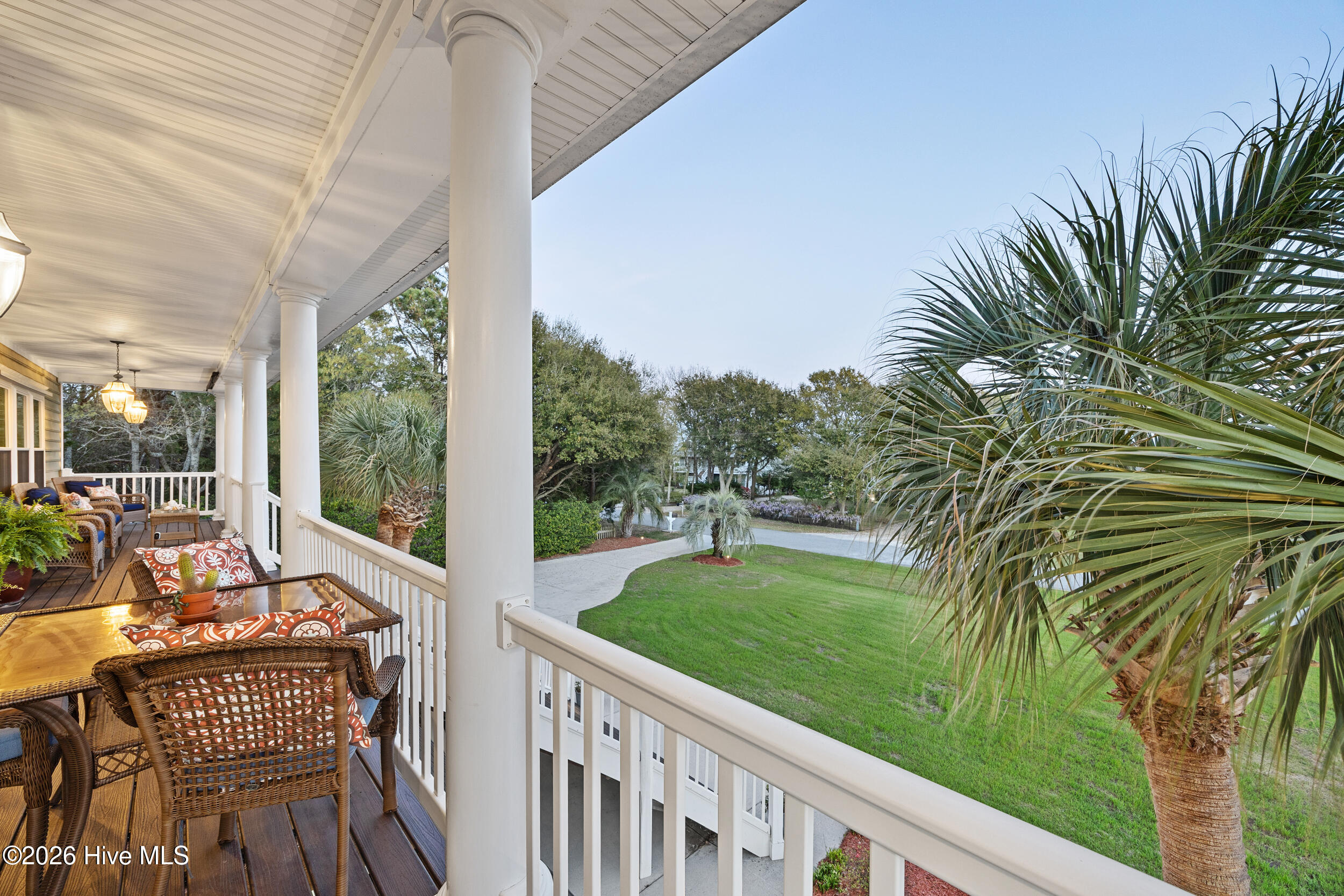 100567542 | Photo 96