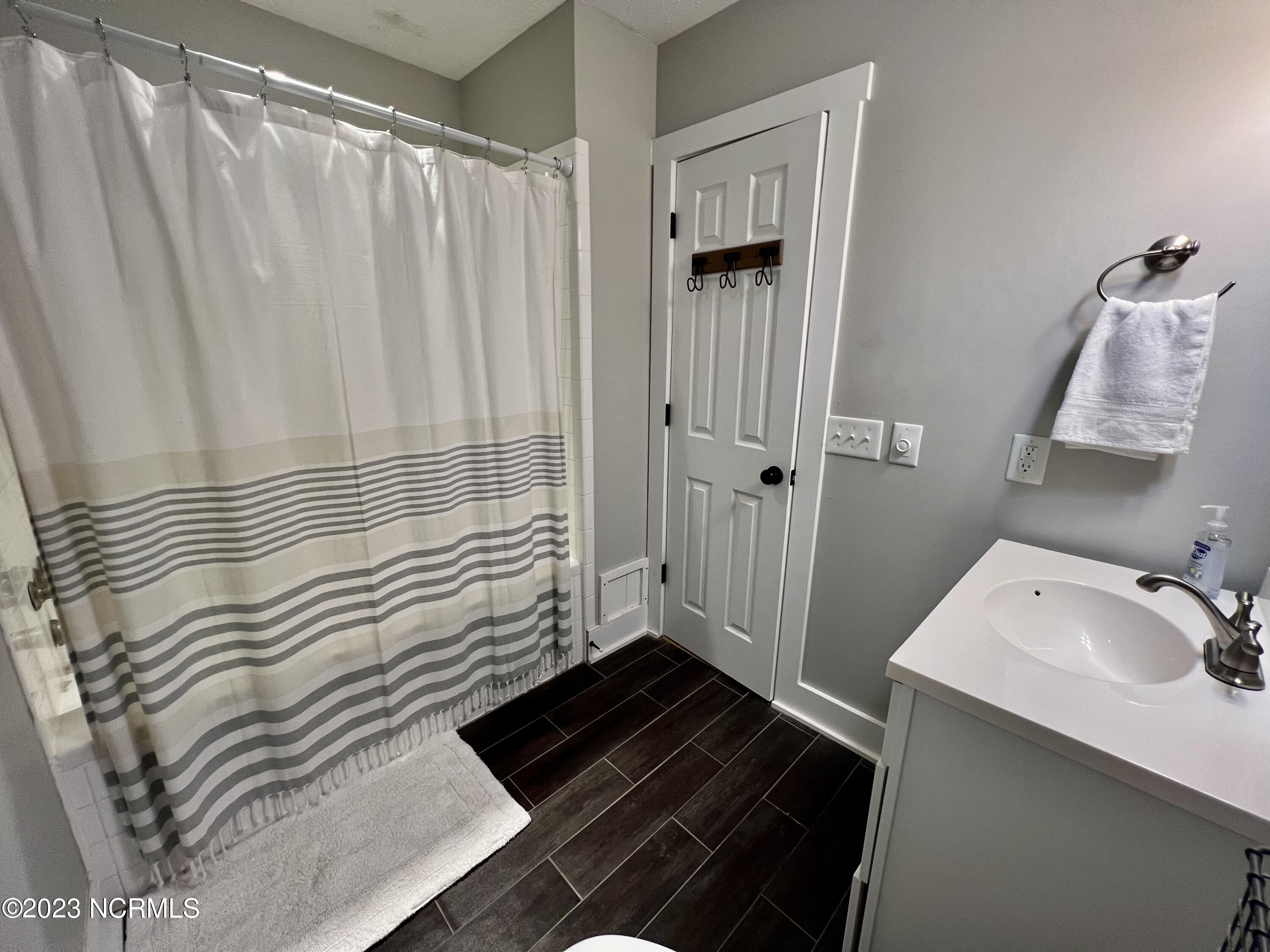 100555219 | Photo 20