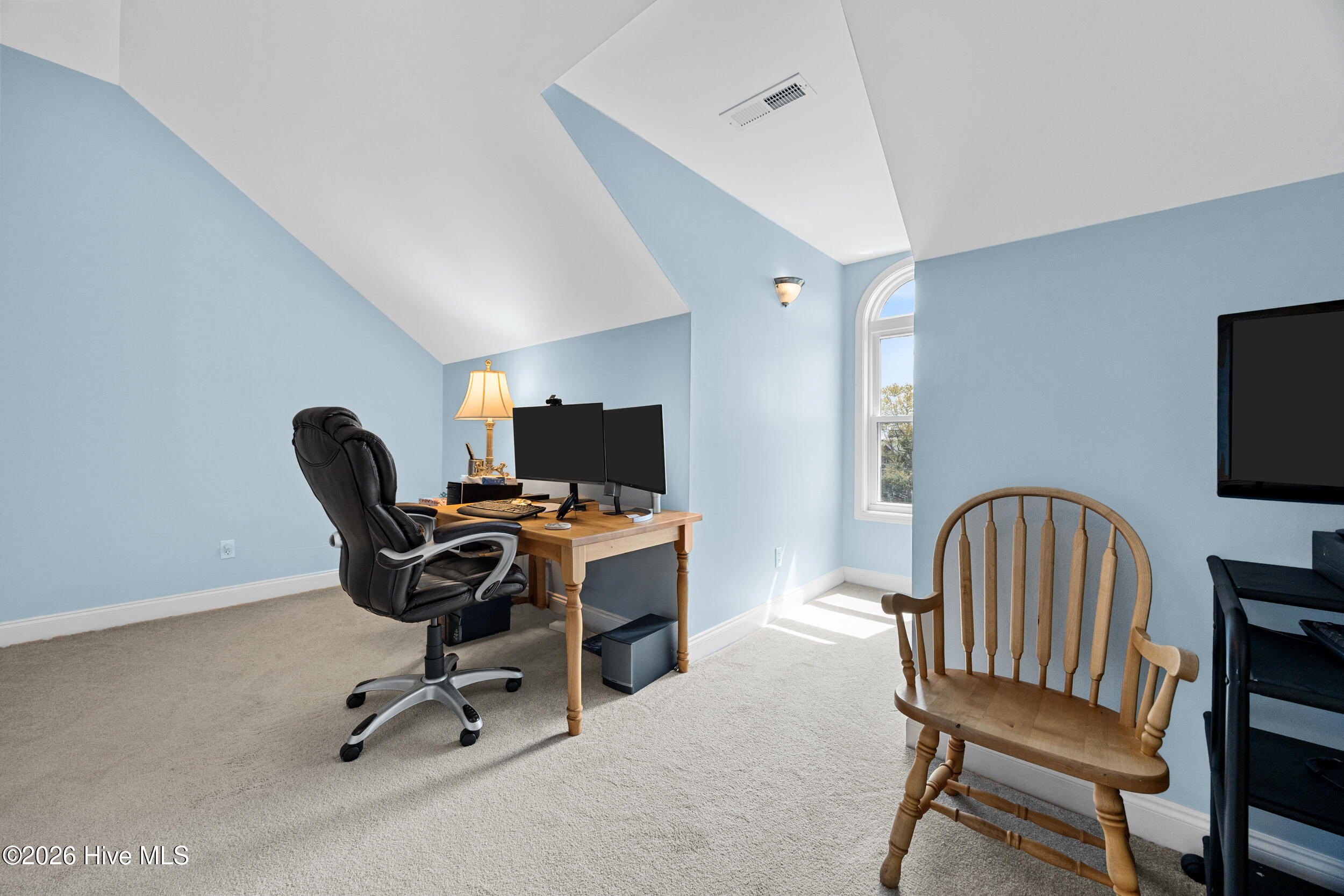 100567542 | Photo 56