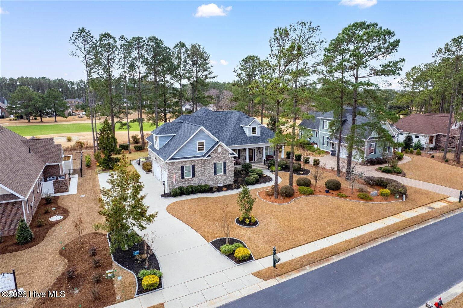 100549757 | Photo 41