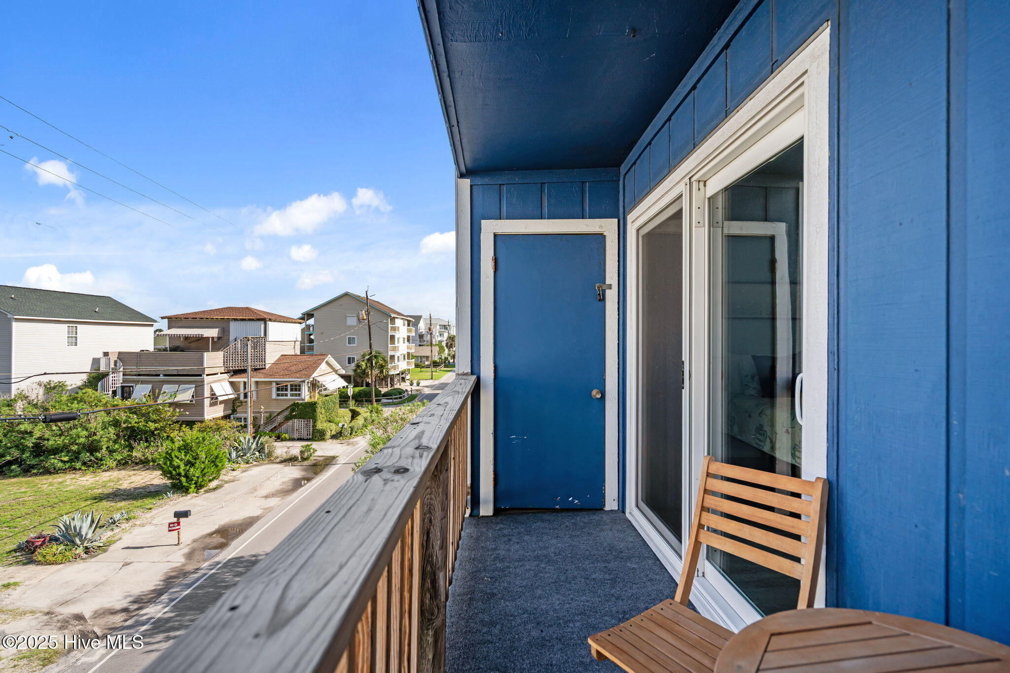 100528366 | Photo 15