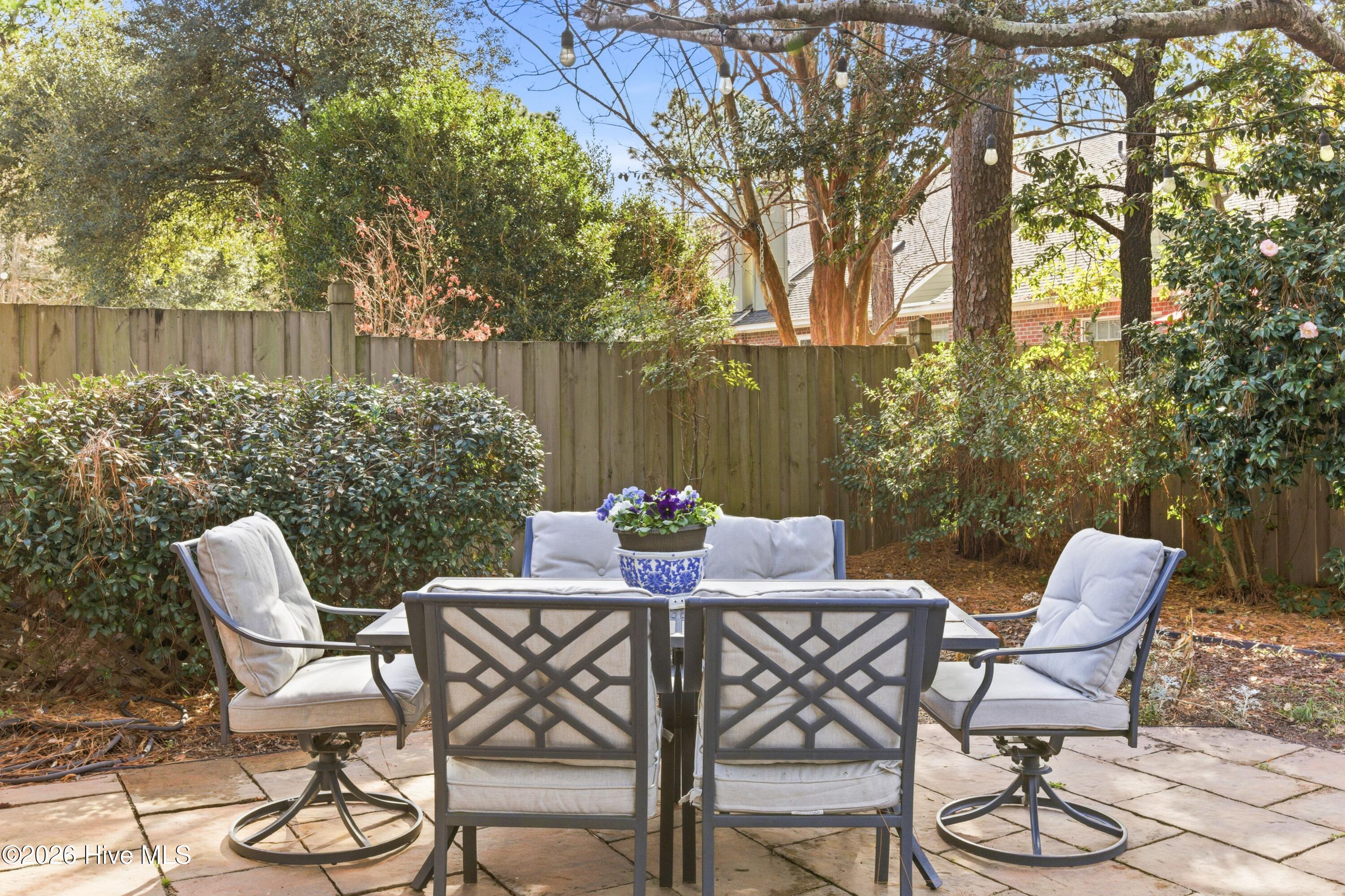 100551329 | Photo 14