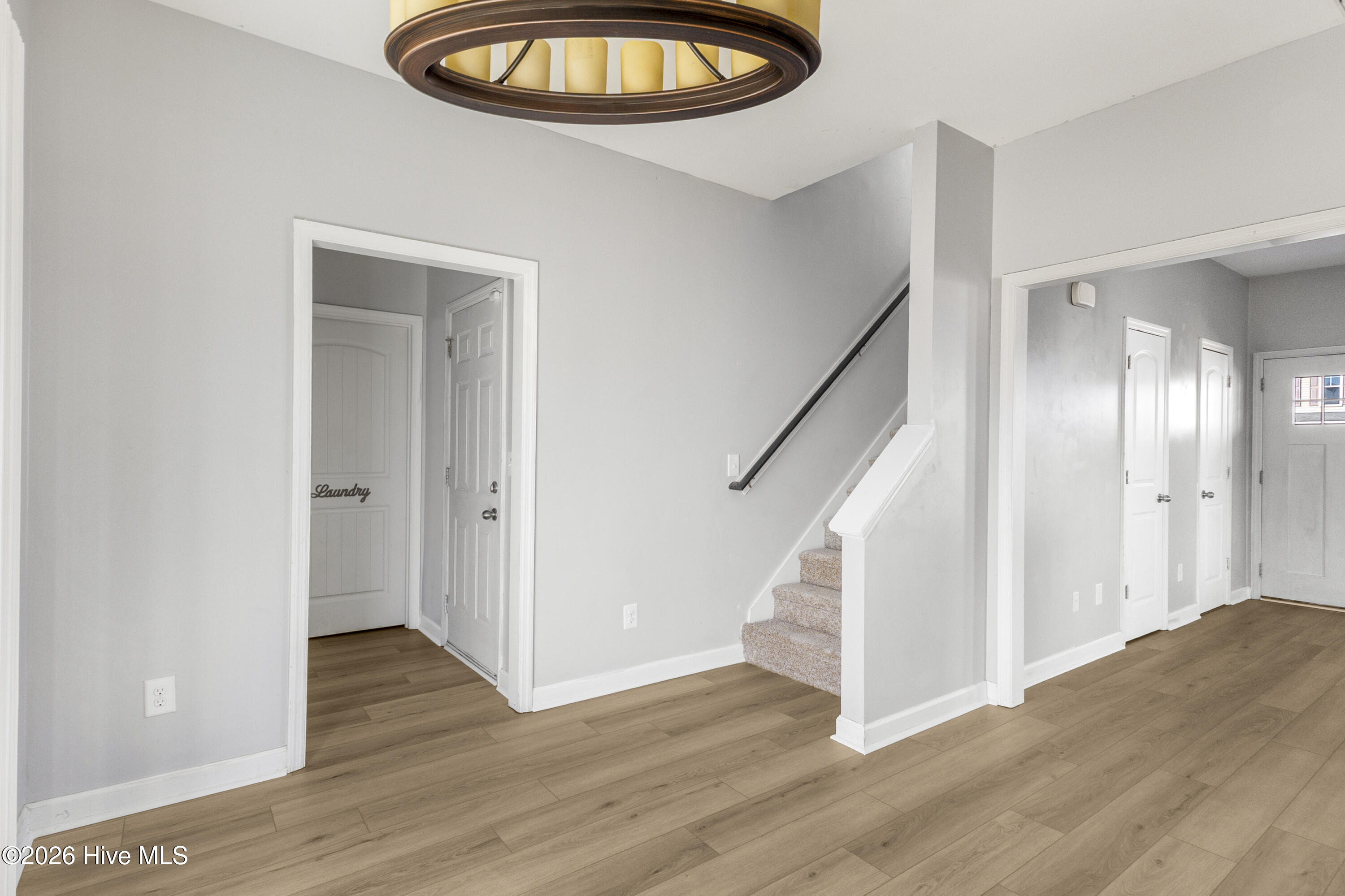 100552457 | Photo 11