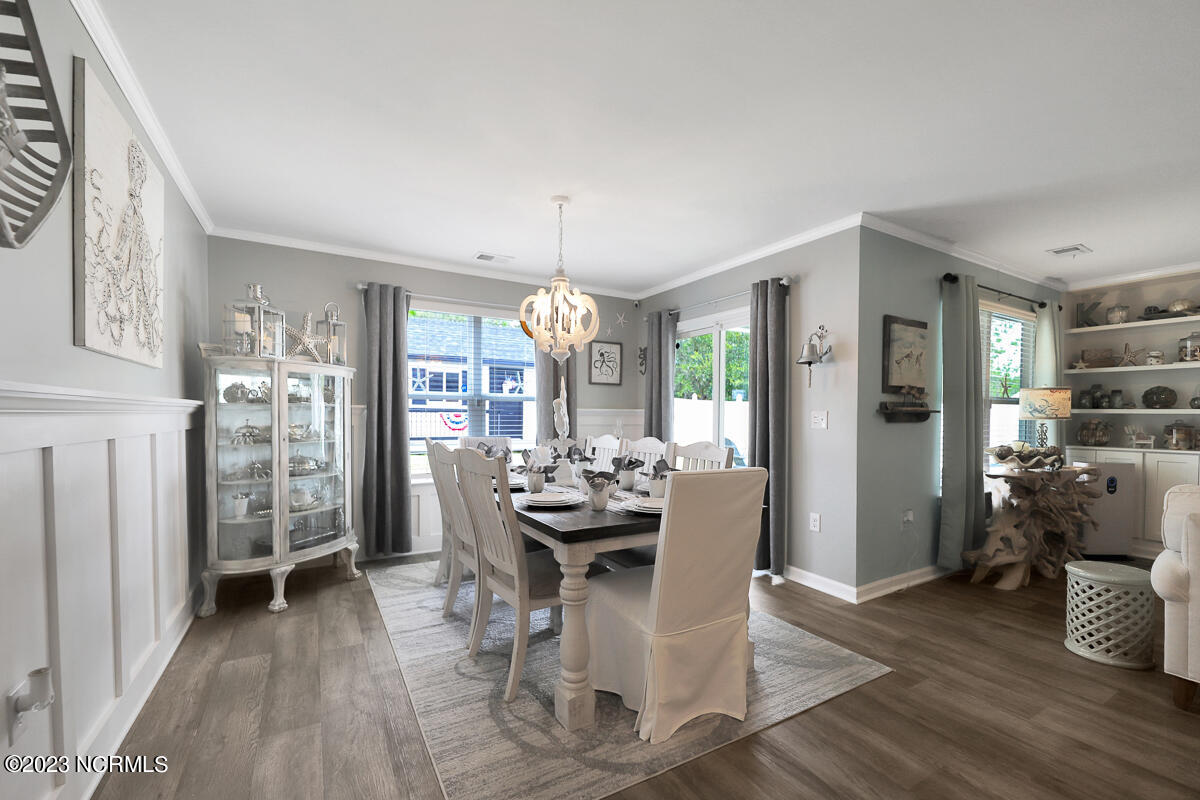 100522221 | Photo 13