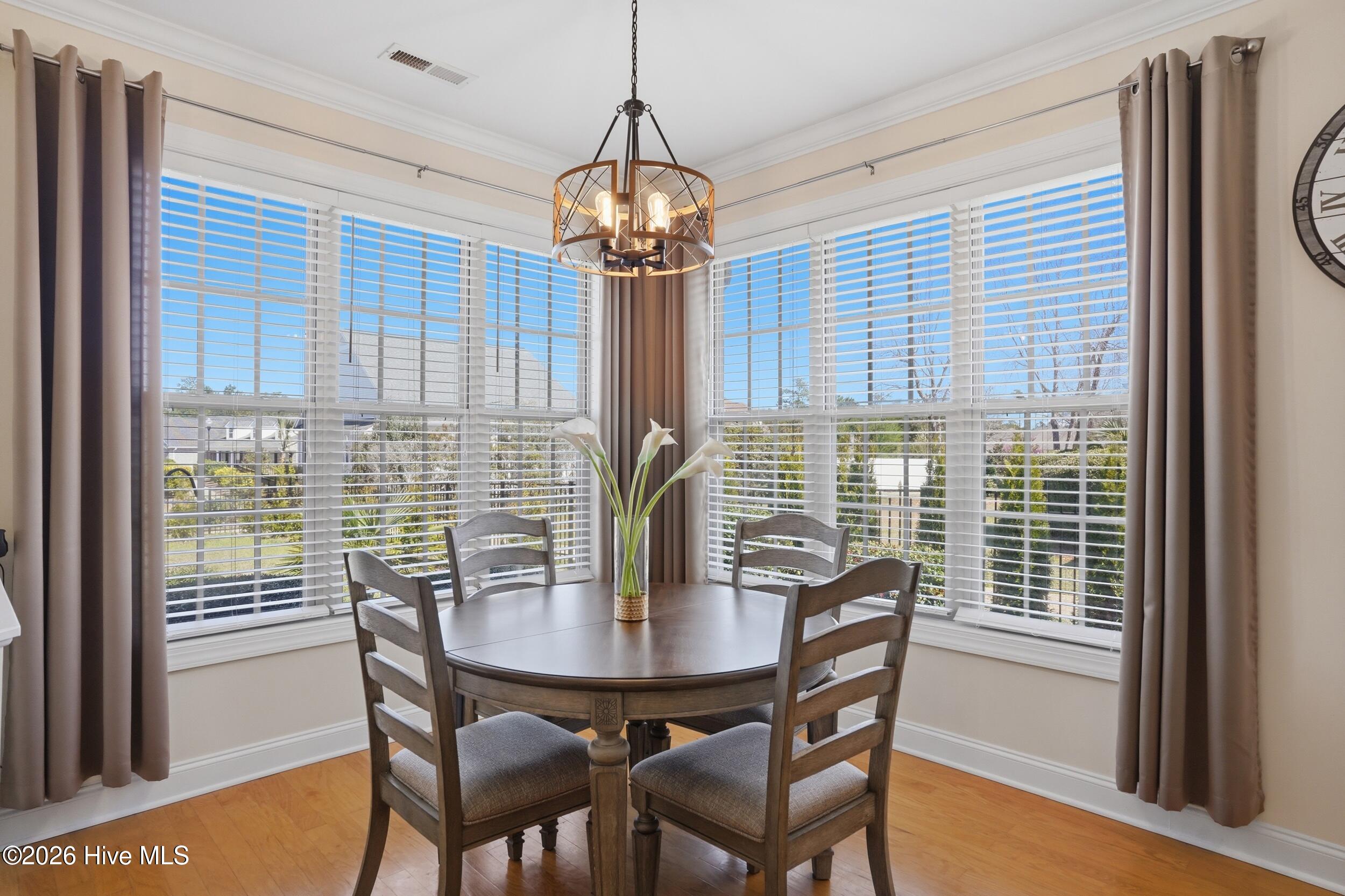 100561149 | Photo 13