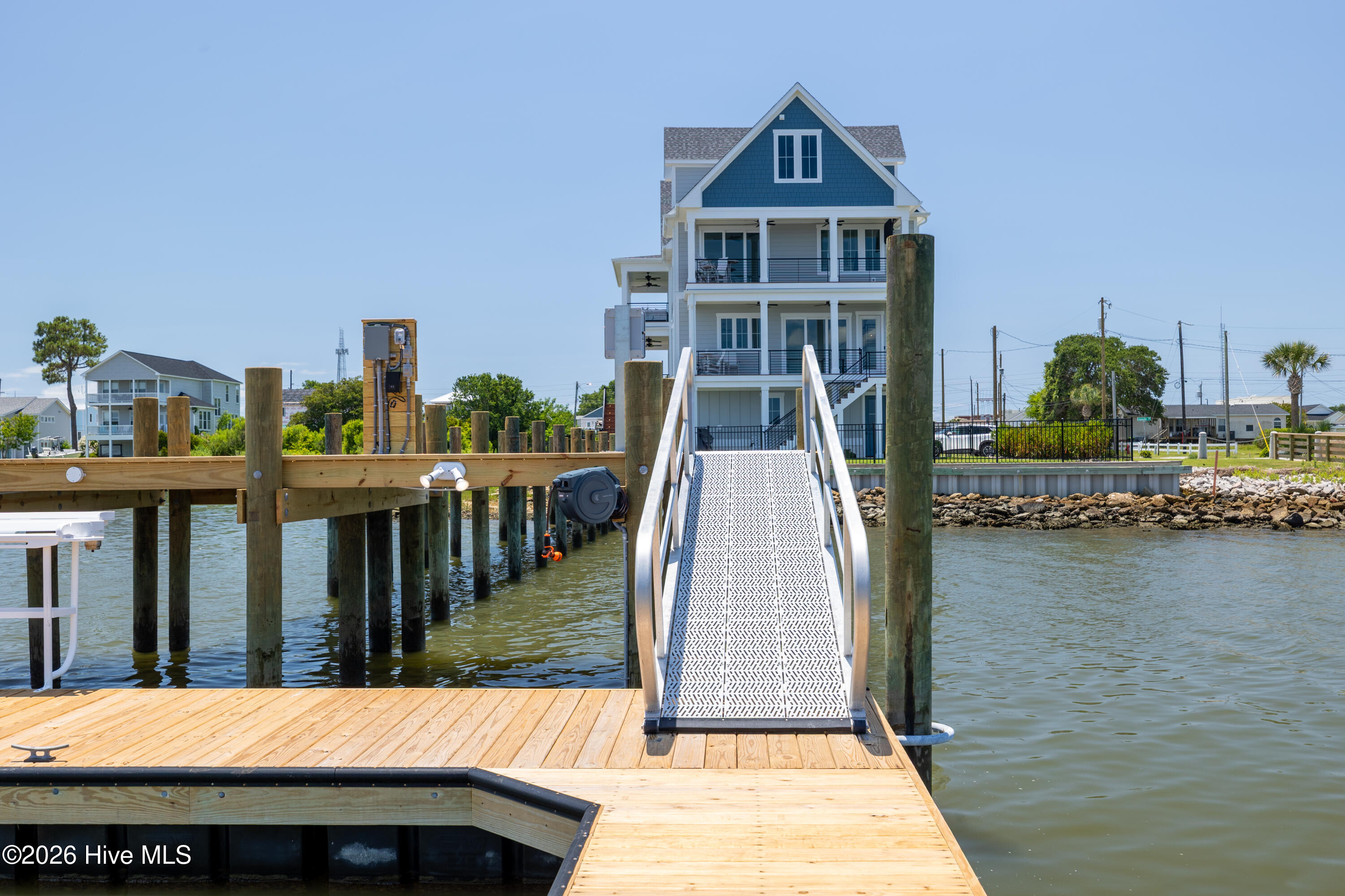 514 N 11th Street B,Morehead City