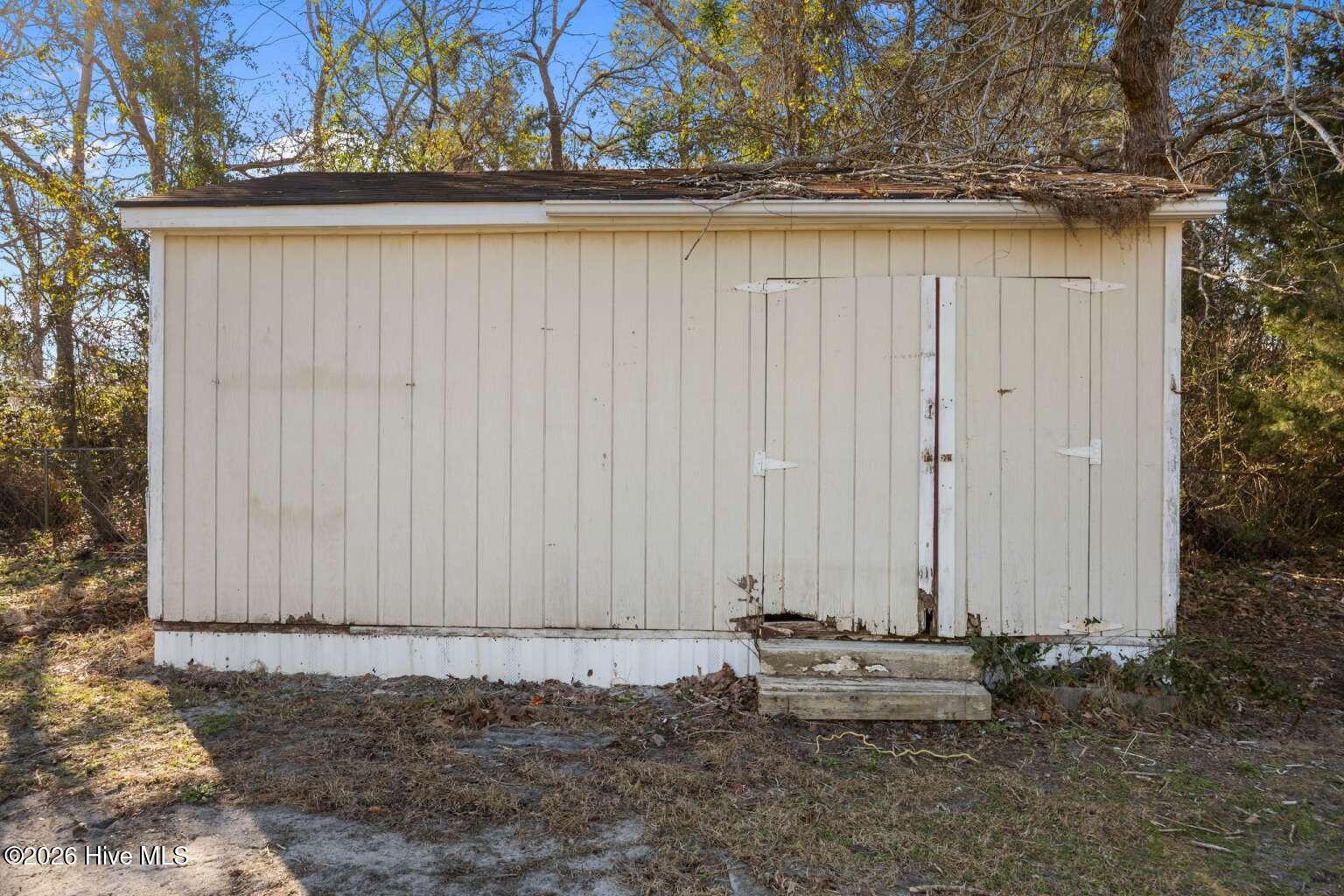 100550167 | Photo 21