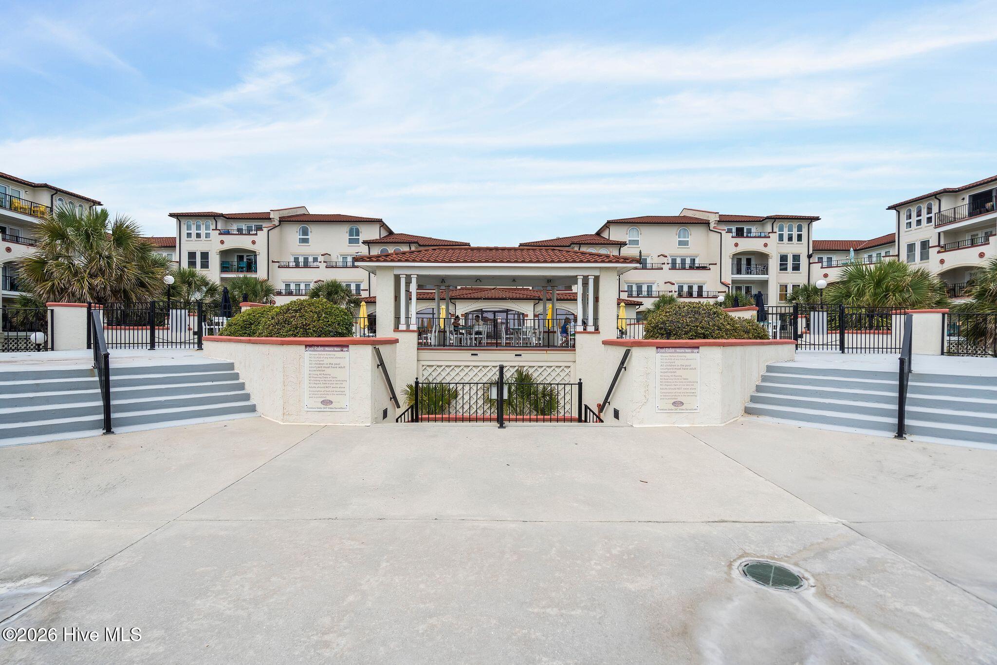 100564171 | Photo 46