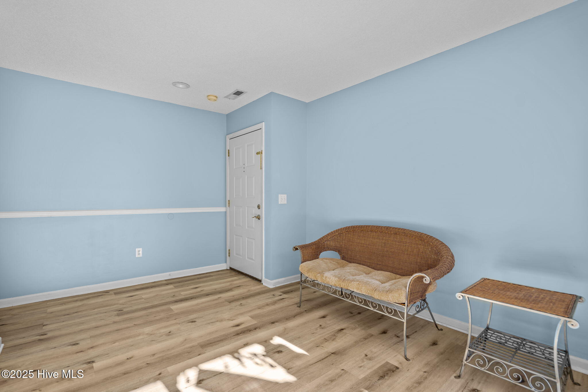 100544988 | Photo 19