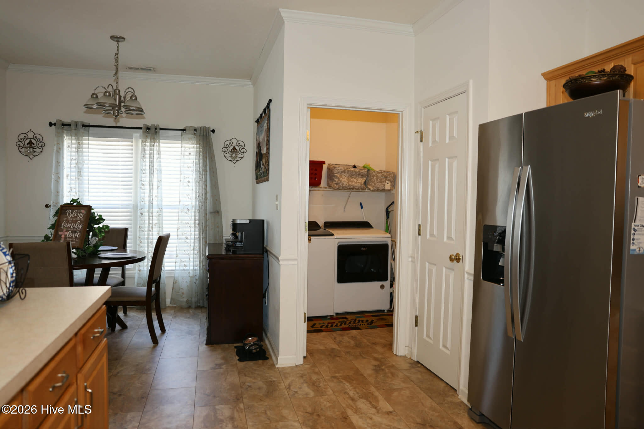 100548456 | Photo 27