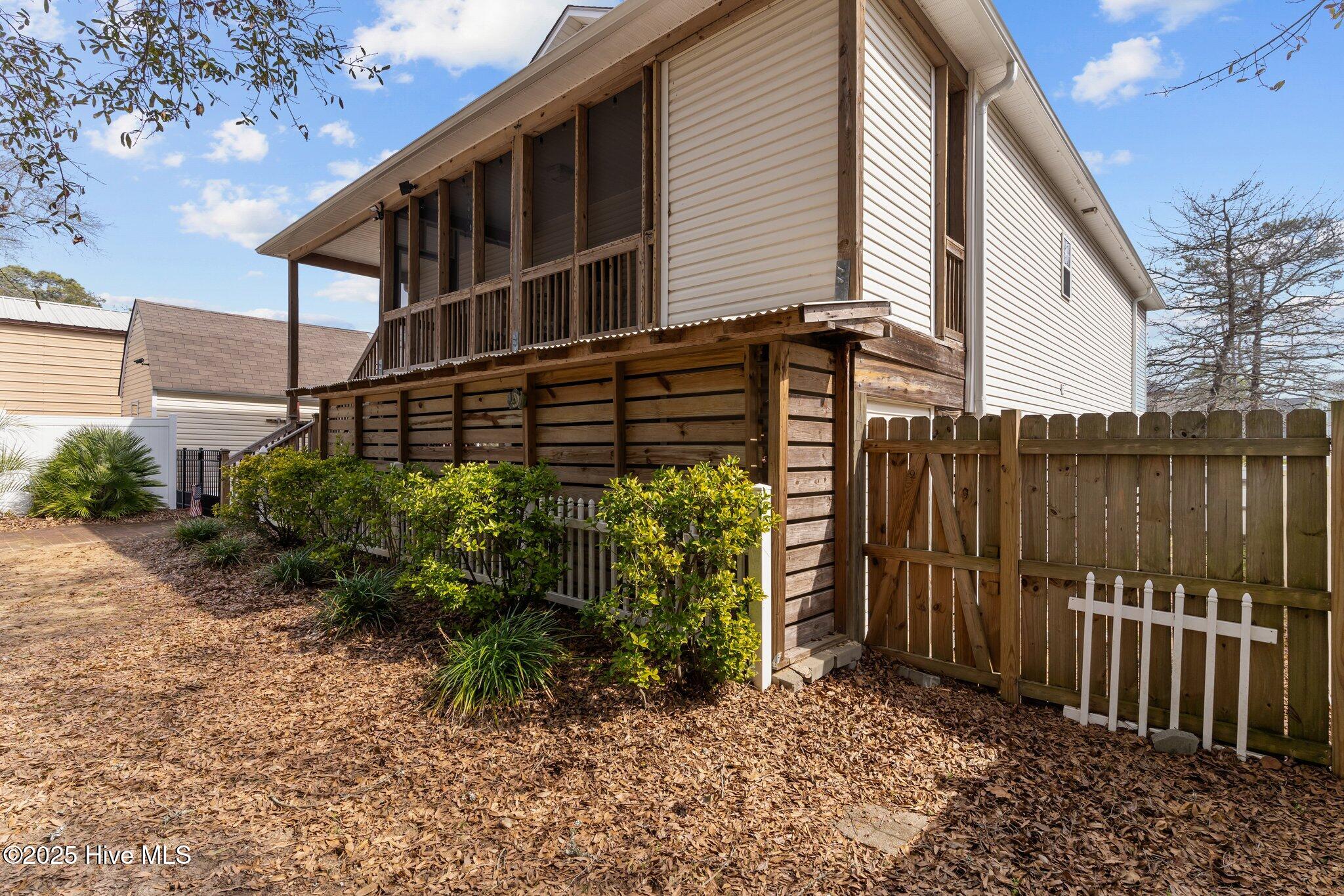 331 NE 49th Street, Oak Island, NC, 28465